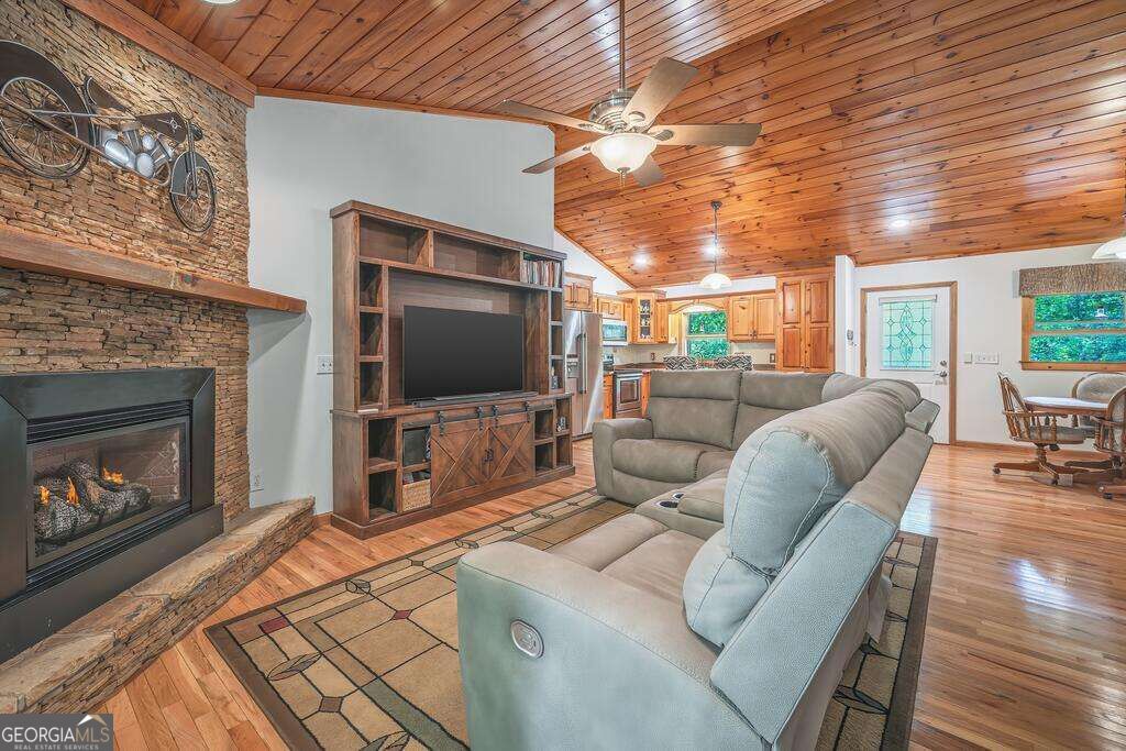 320 Mossy Creek Trail Property Photo 8