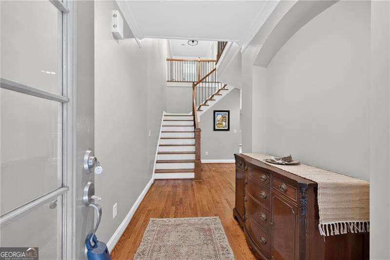 2640 Long Pointe Property Photo 4