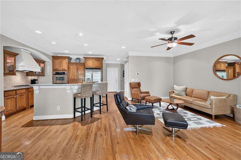 2640 Long Pointe Property Photo 12