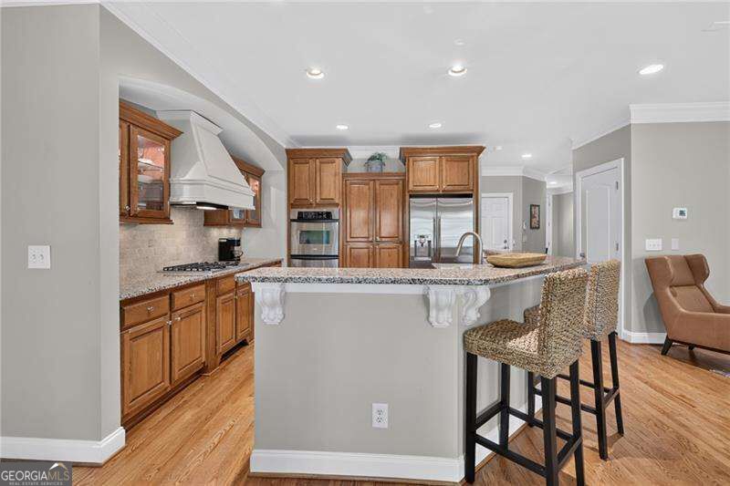 2640 Long Pointe Property Photo 13
