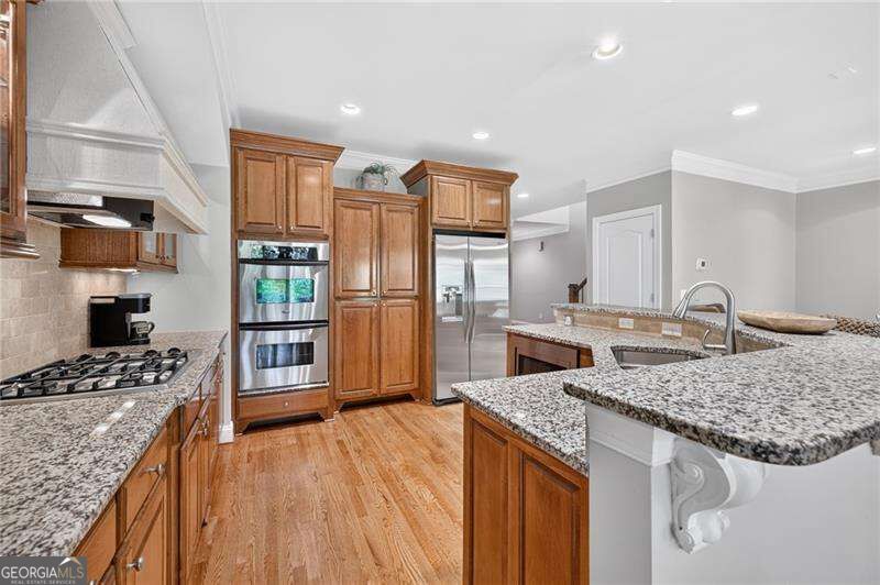 2640 Long Pointe Property Photo 14
