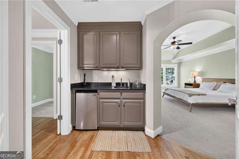 2640 Long Pointe Property Photo 28
