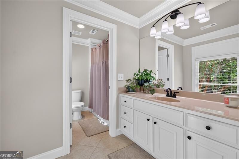 2640 Long Pointe Property Photo 49