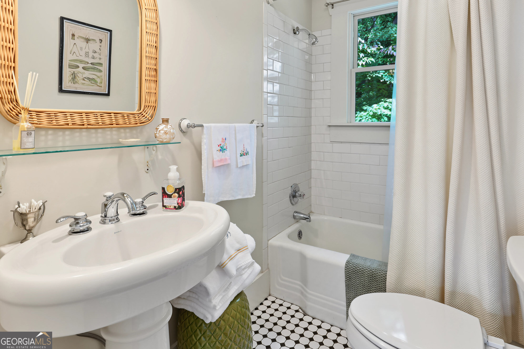 98 Pickett Hill Street Property Photo 29