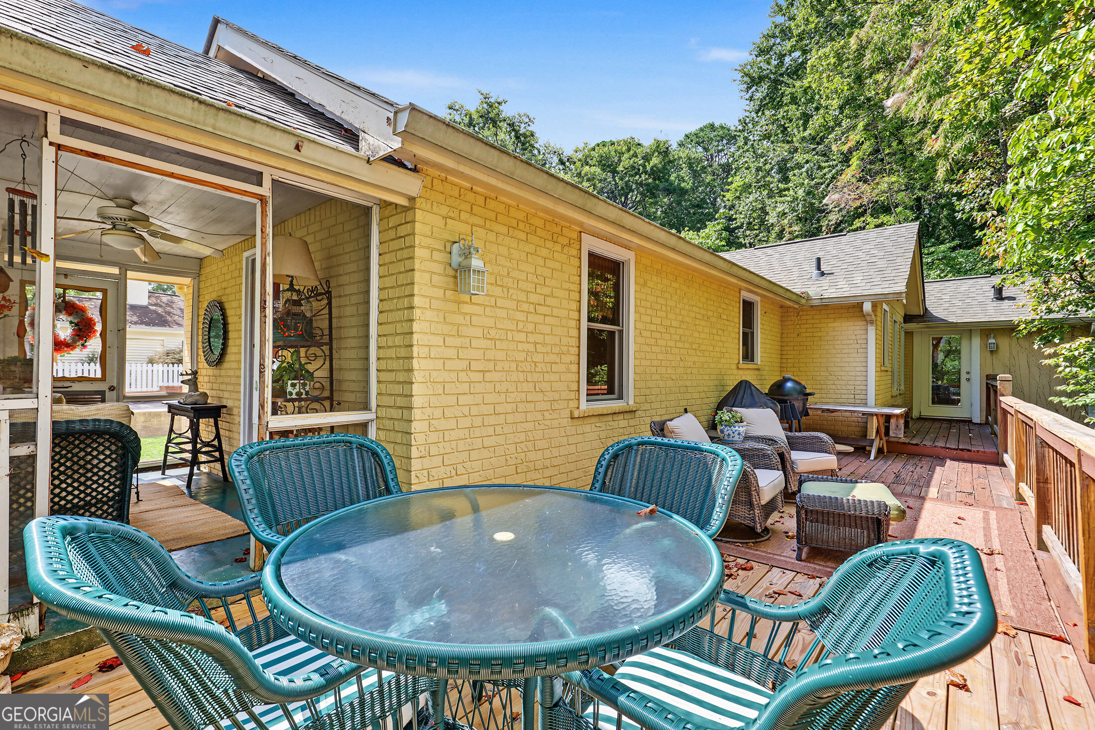 98 Pickett Hill Street Property Photo 35