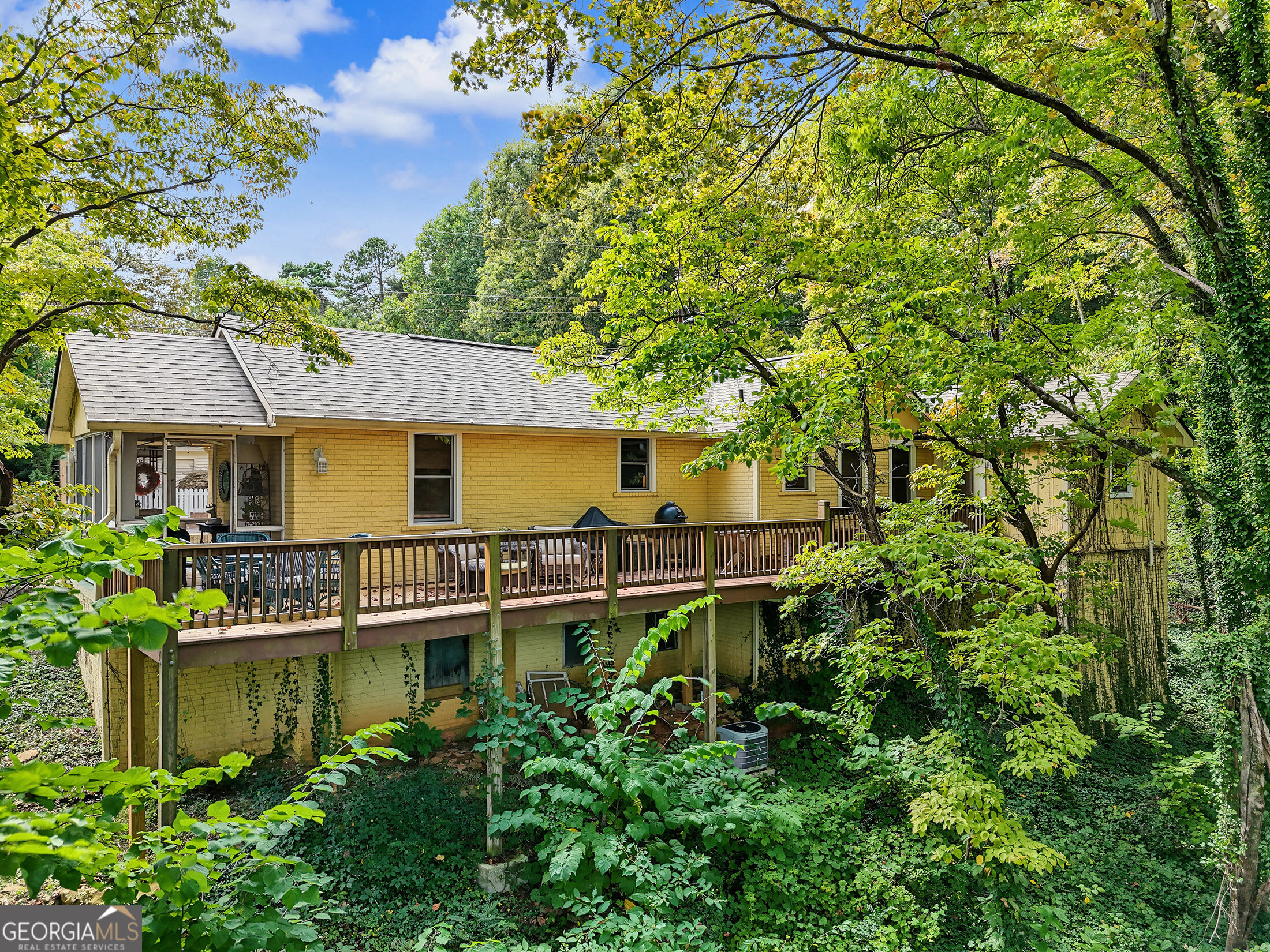98 Pickett Hill Street Property Photo 40