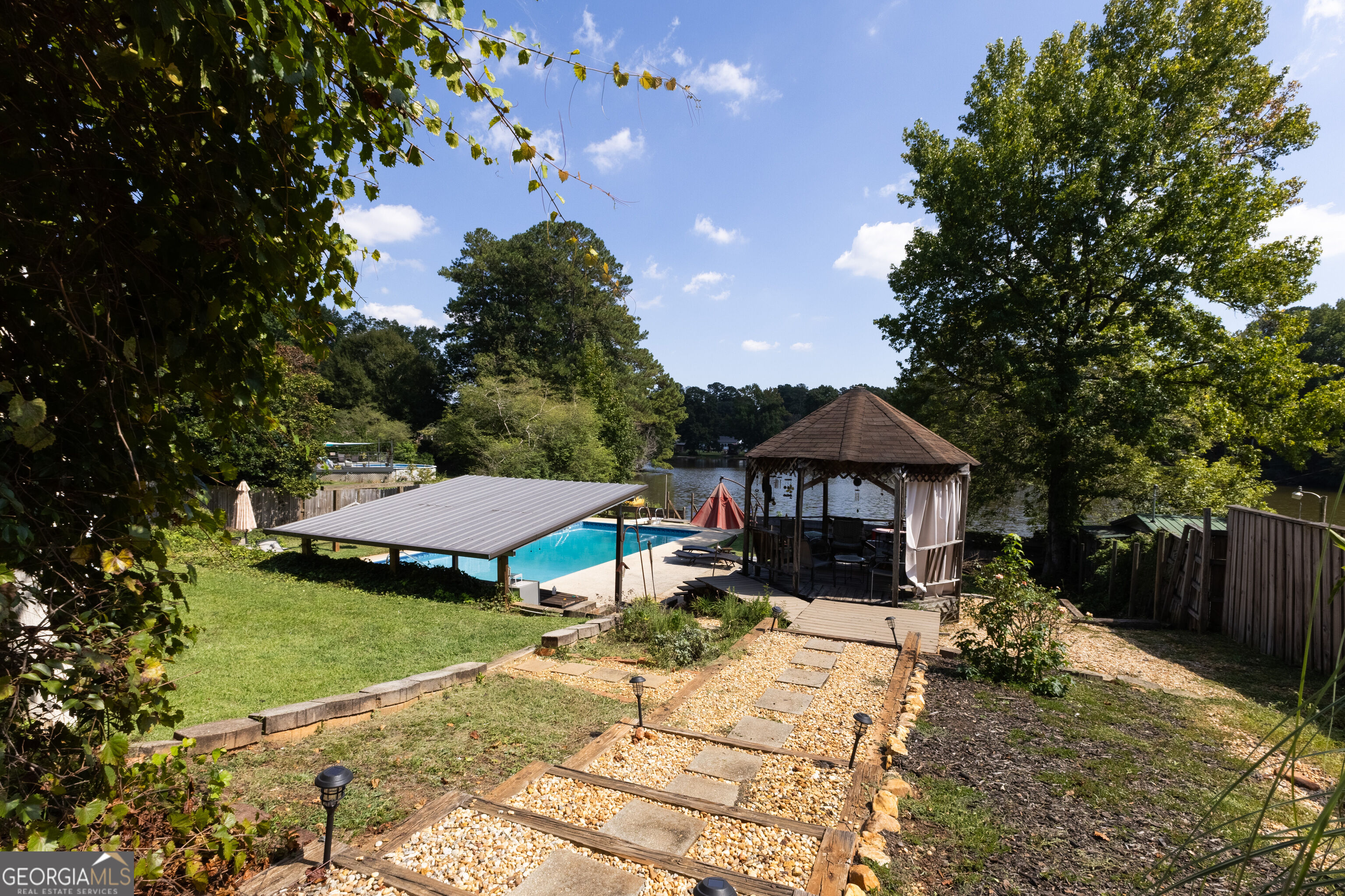 18 Merrill Way Property Photo 26