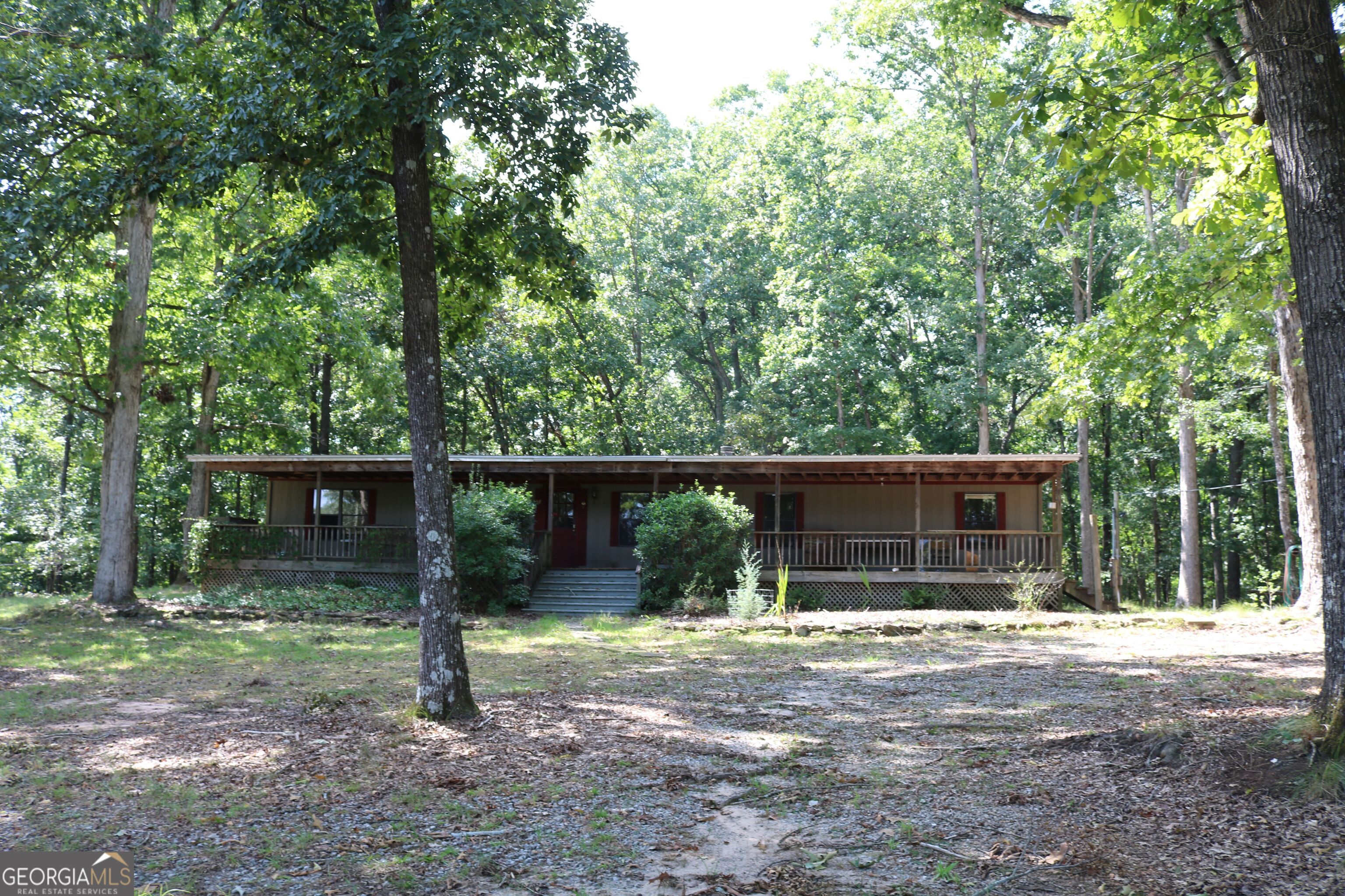 2096 Roy Woods Road Property Photo 1