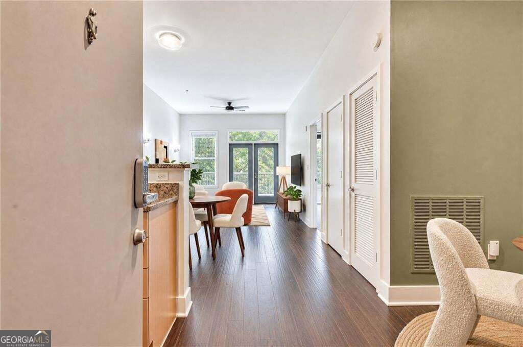 425 Chapel Street Sw # 2107 Property Photo 3