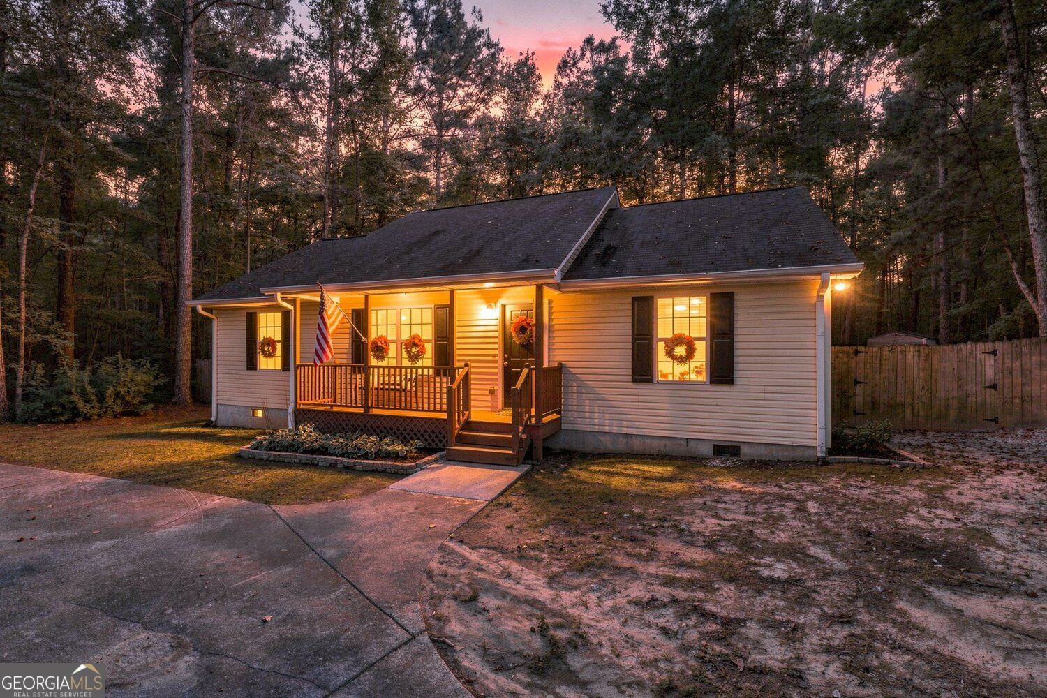 77 Old Brock Road Property Photo 4