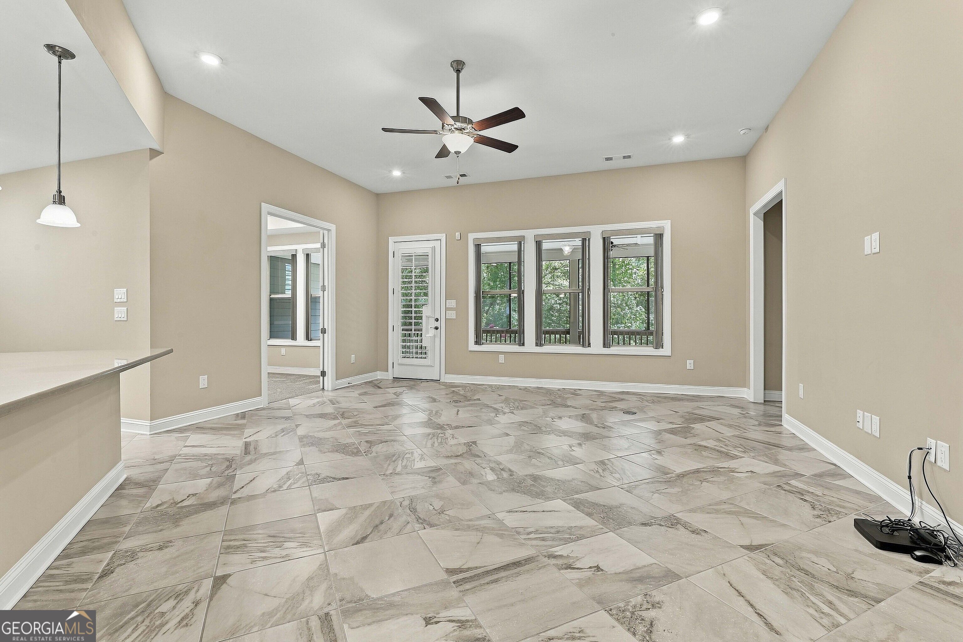 122 Cottonwood Circle Property Photo 8