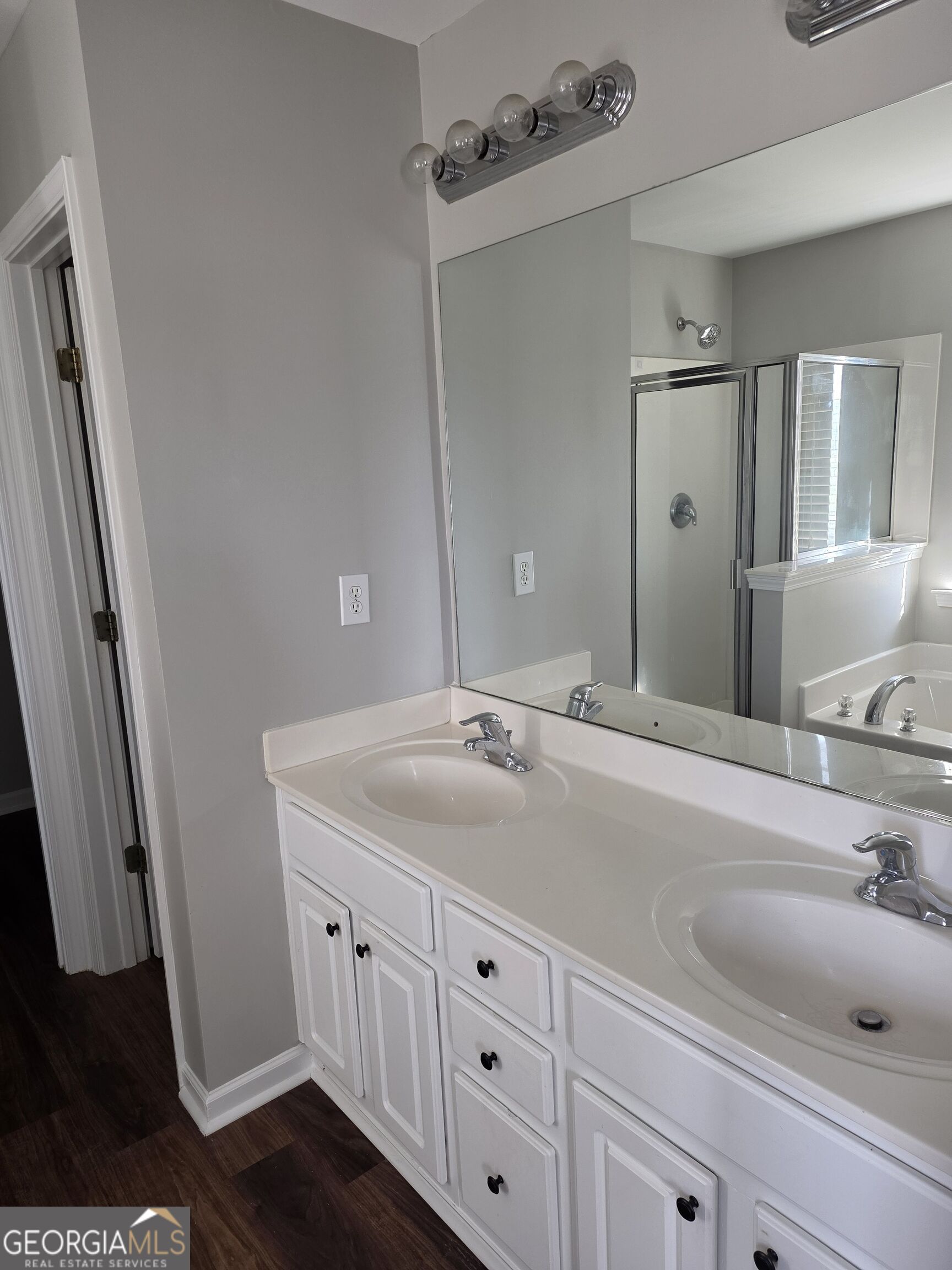 2432 Black Forest Drive Property Photo 22