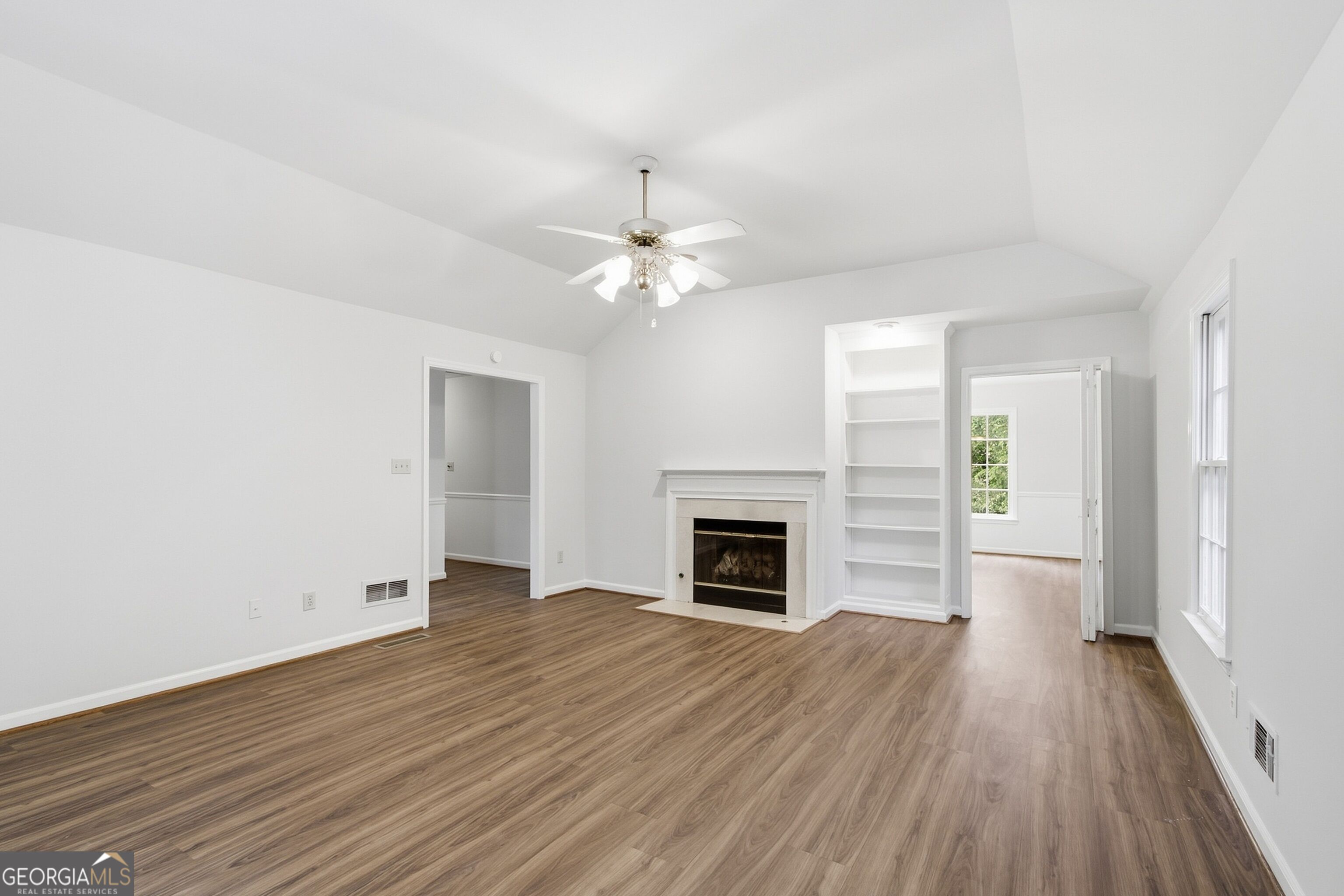 434 Indian Lake Court Property Photo 3
