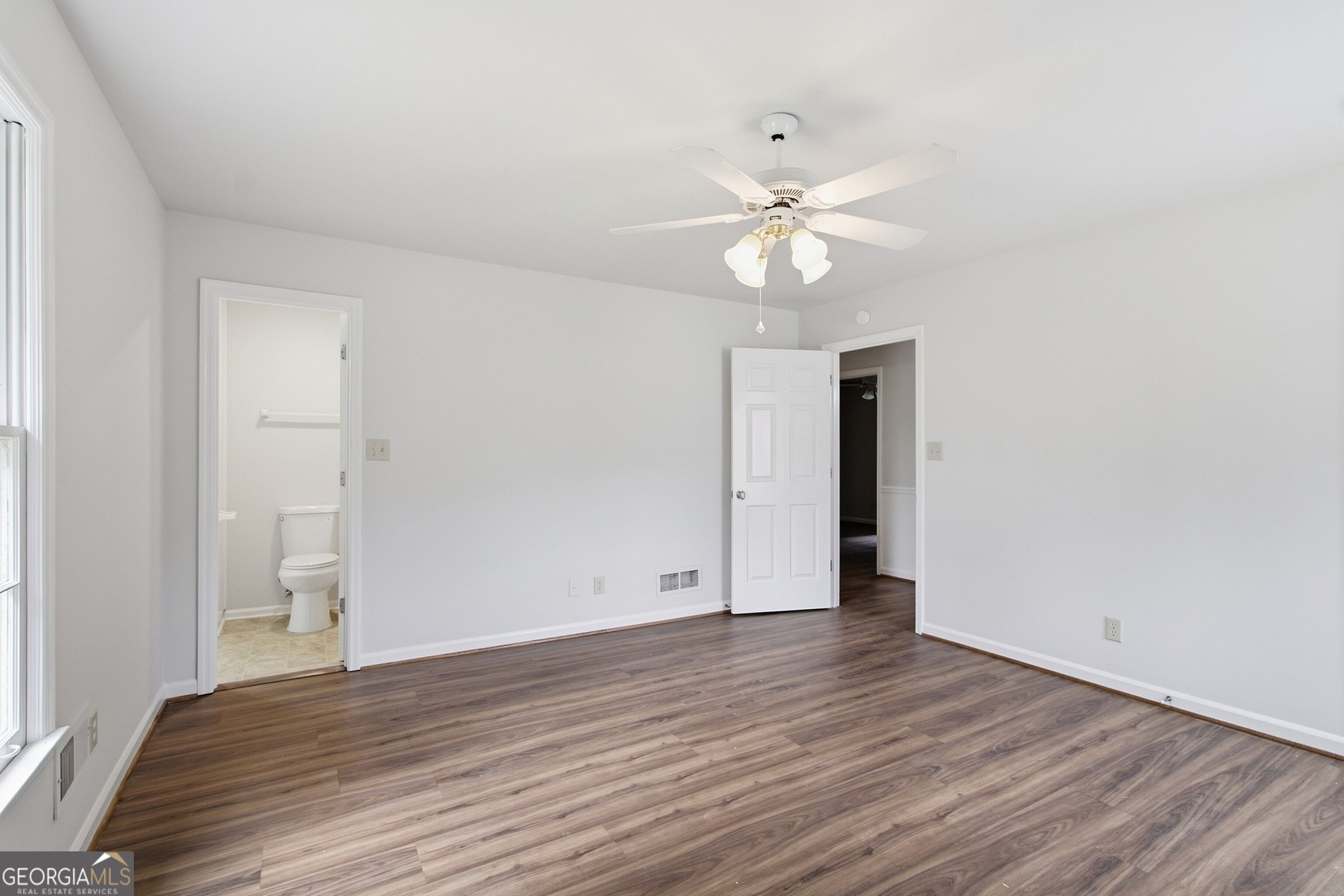 434 Indian Lake Court Property Photo 4
