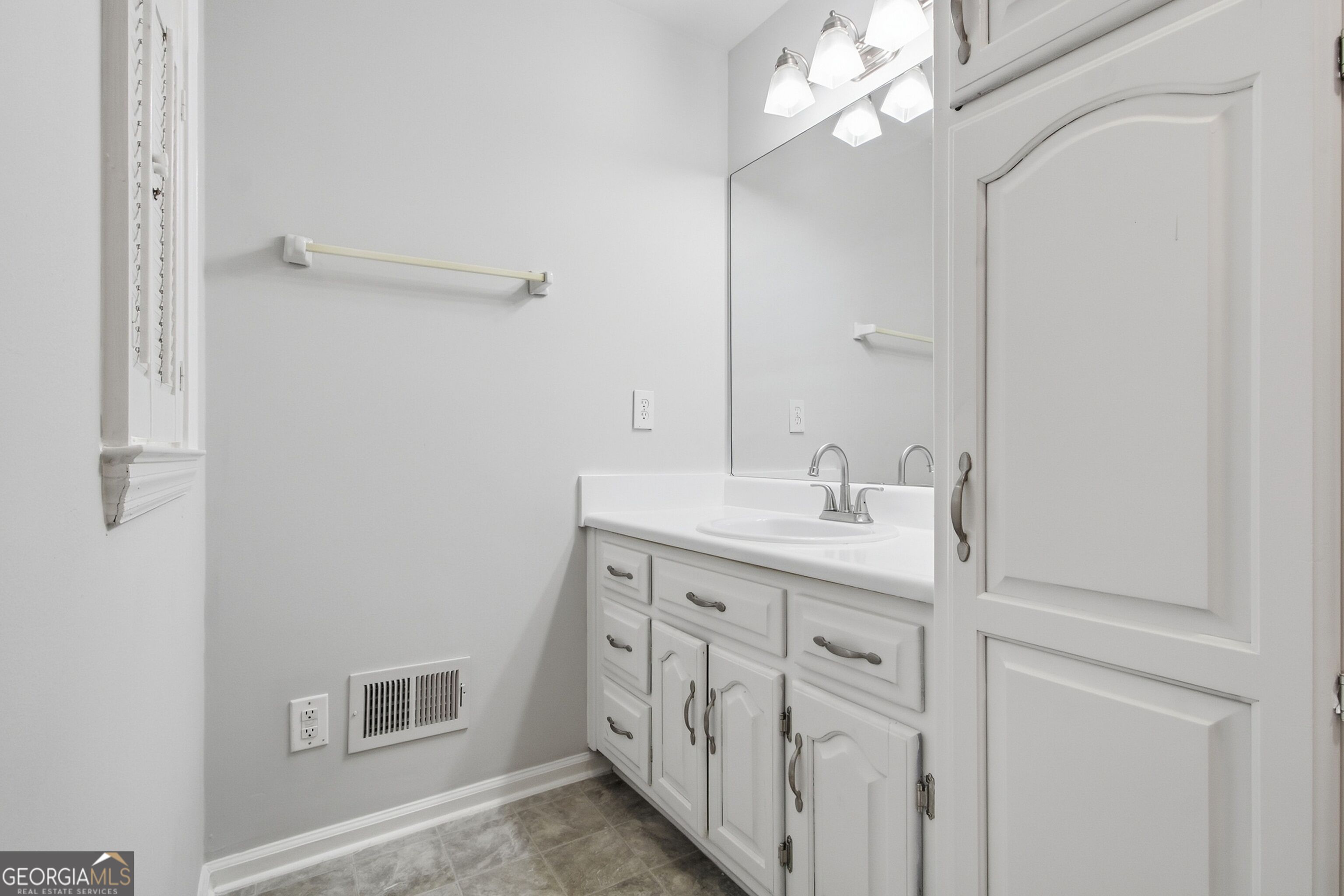 434 Indian Lake Court Property Photo 14