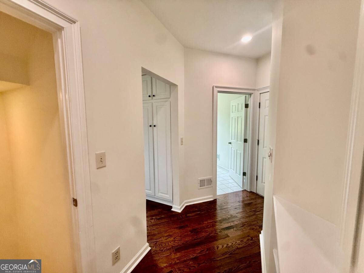 7605 Wentworth Drive Property Photo 21