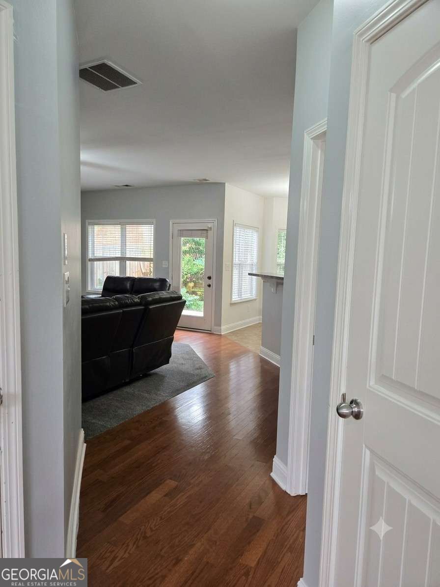 702 Lynnfield Drive Property Photo 3