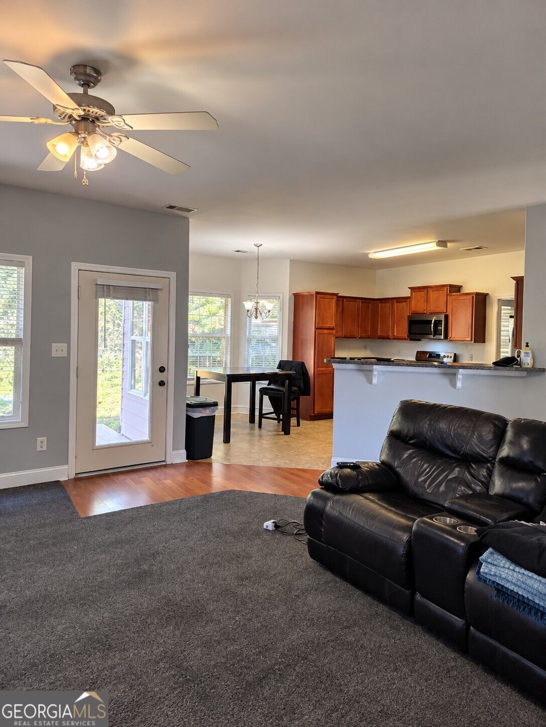 702 Lynnfield Drive Property Photo 4