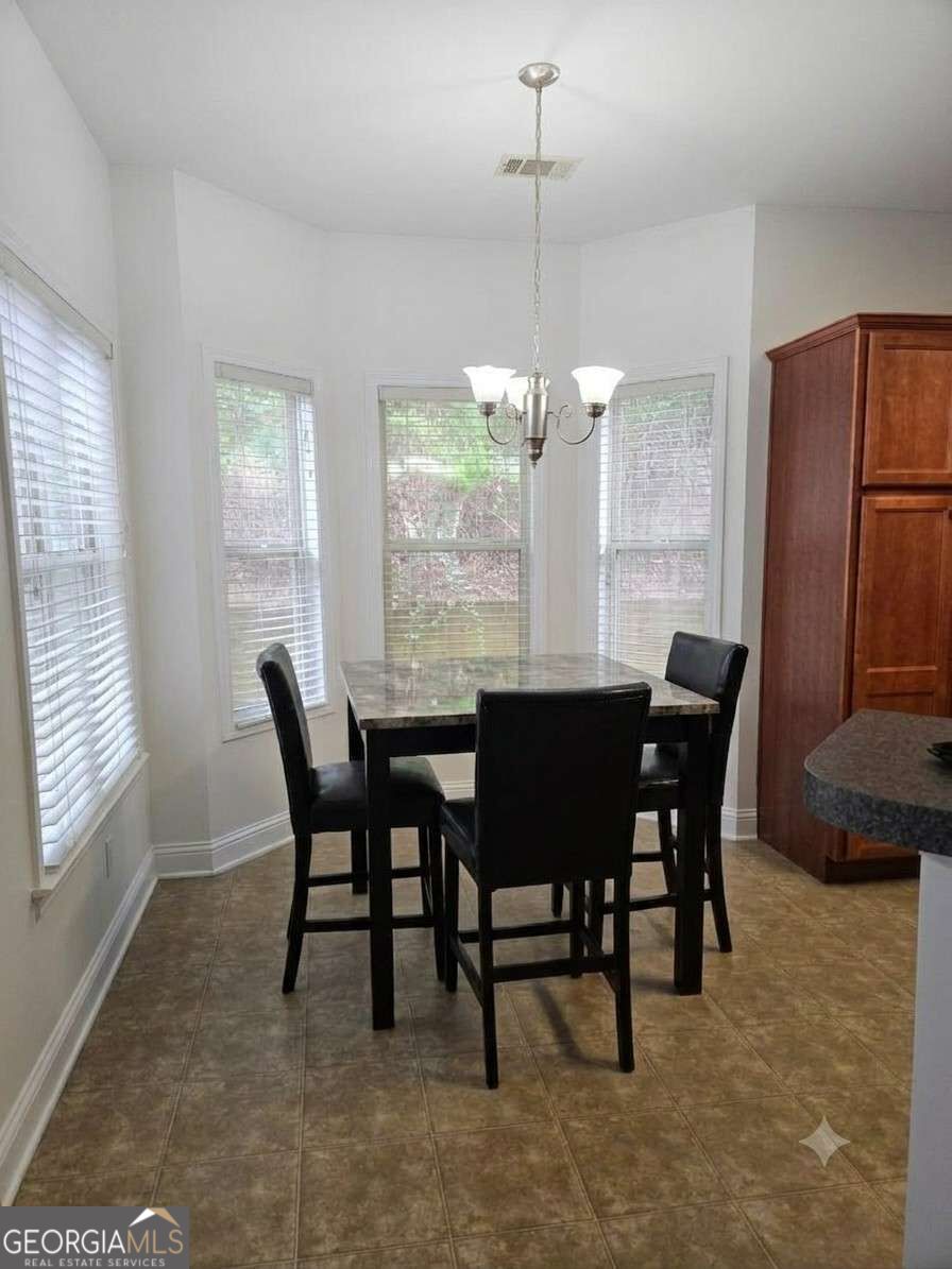 702 Lynnfield Drive Property Photo 8