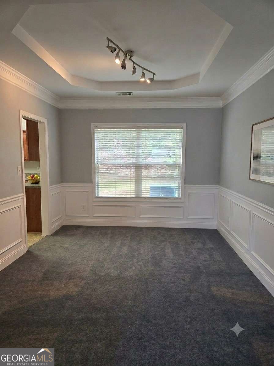 702 Lynnfield Drive Property Photo 9