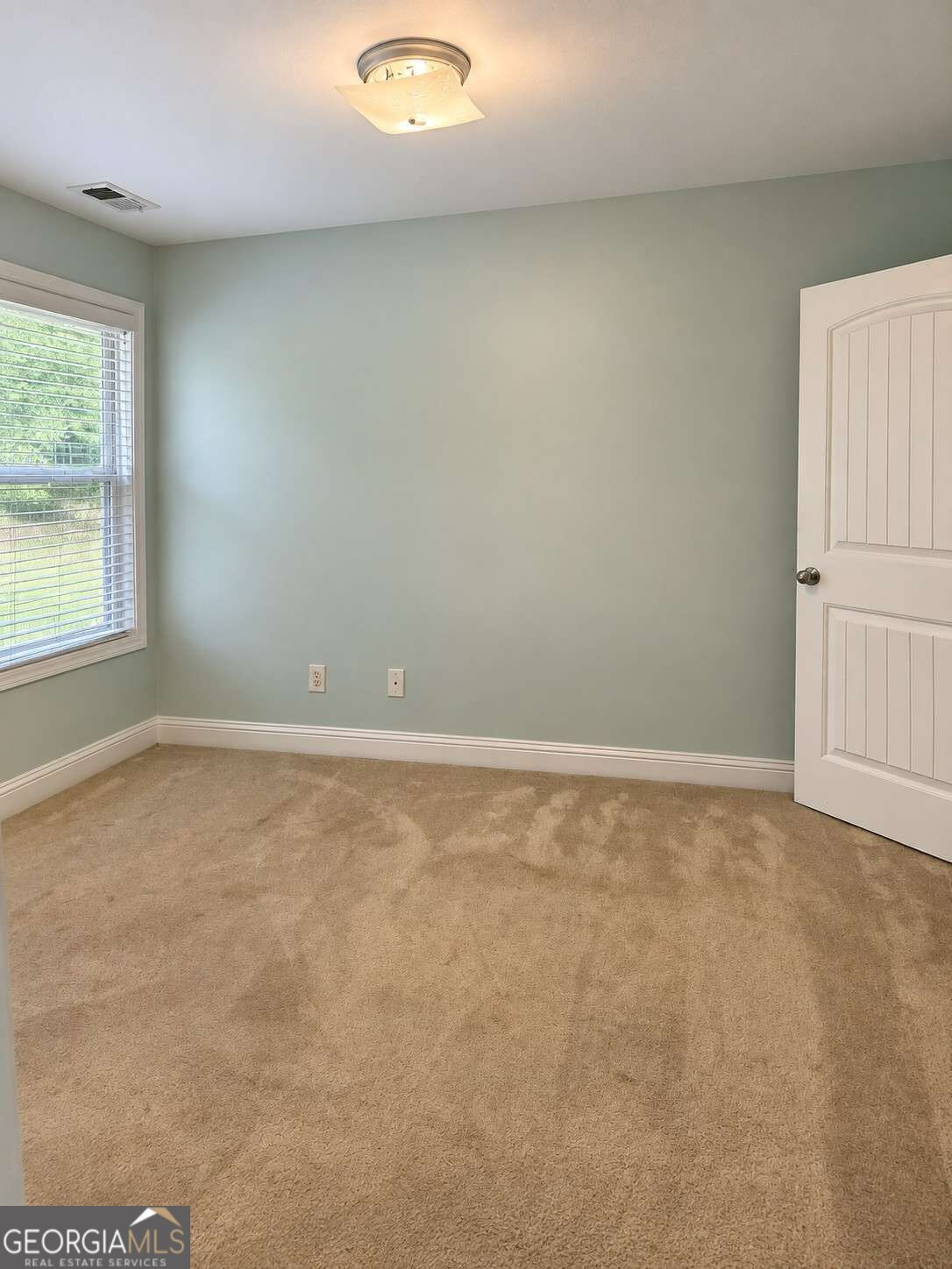702 Lynnfield Drive Property Photo 14