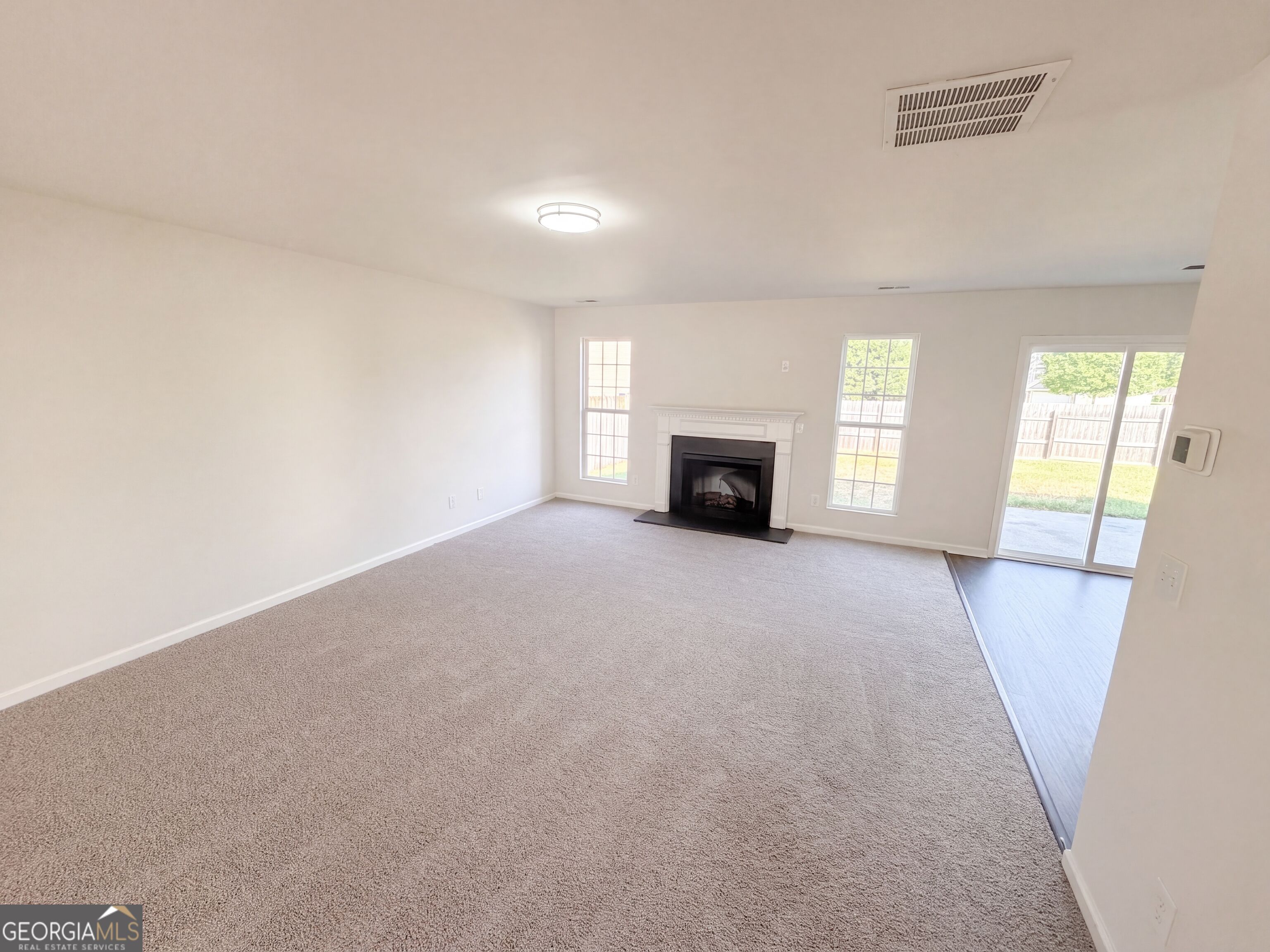 7402 Walton Hill Property Photo 3