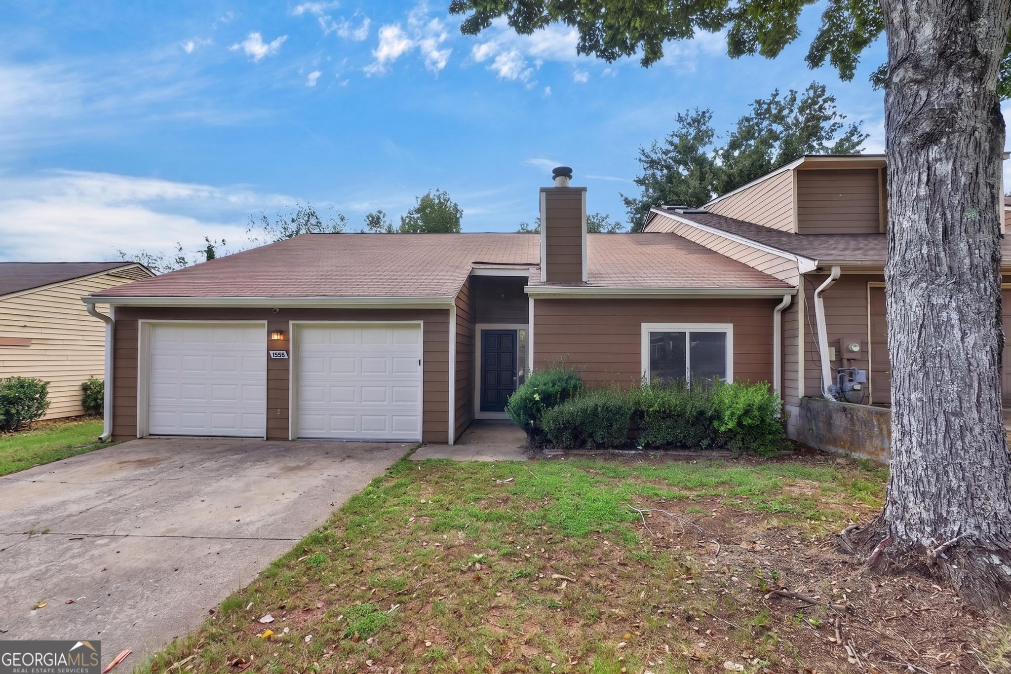 1555 Burnstone Drive Property Photo 1