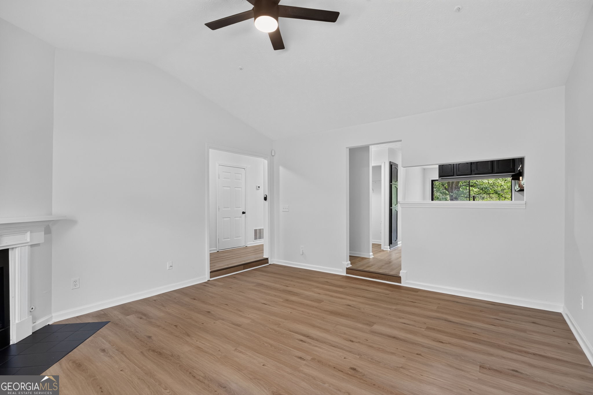 1555 Burnstone Drive Property Photo 7