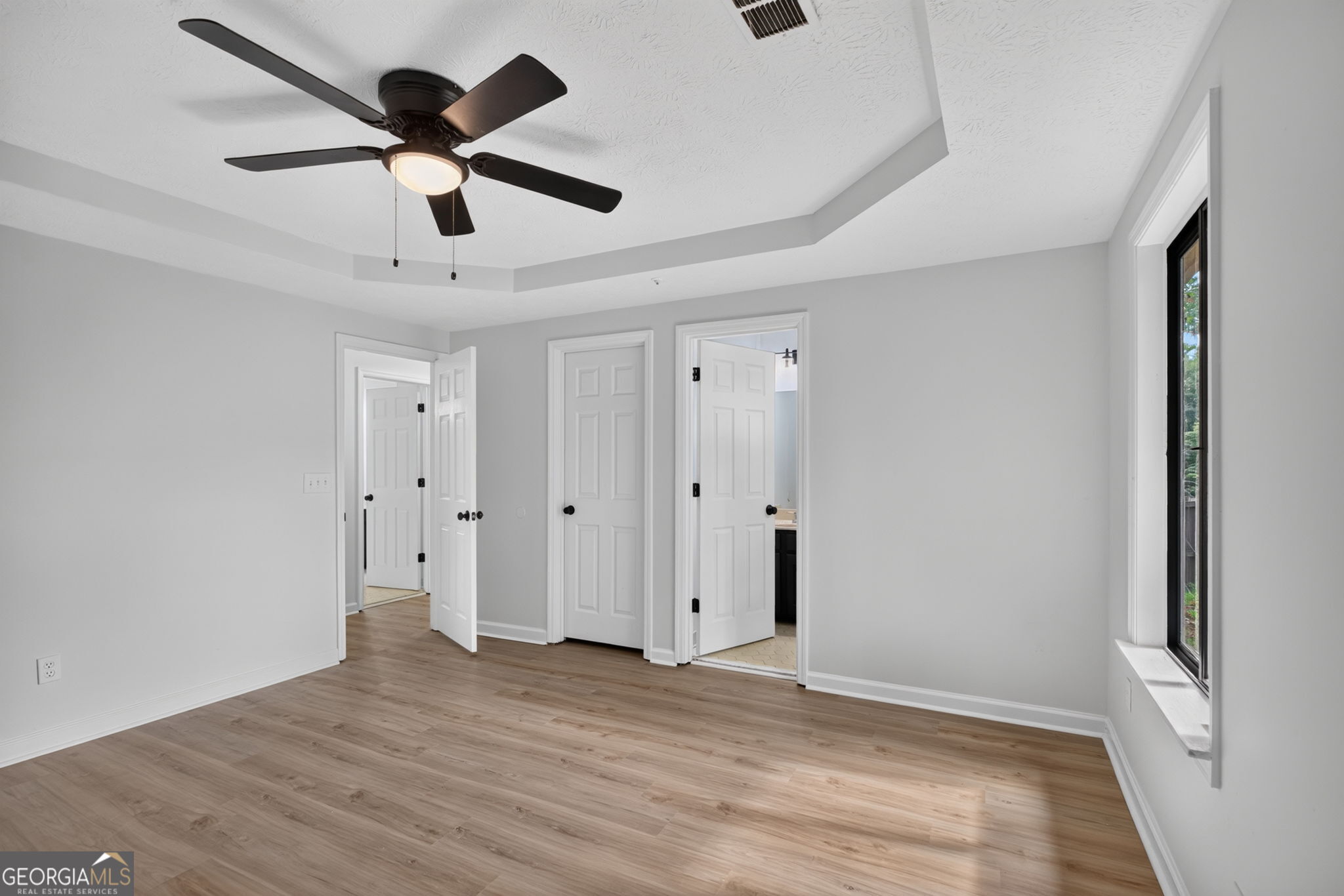 1555 Burnstone Drive Property Photo 15