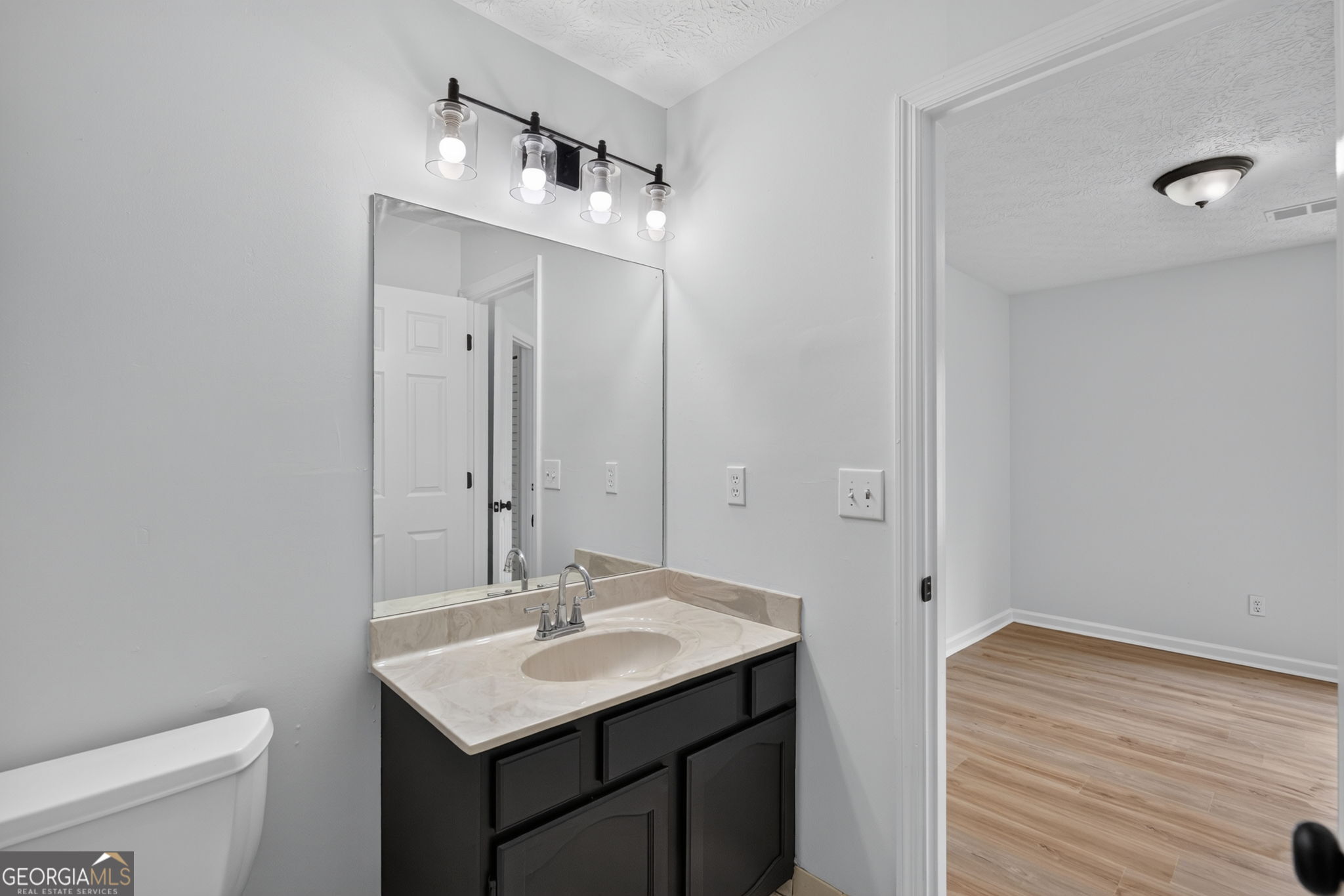 1555 Burnstone Drive Property Photo 18
