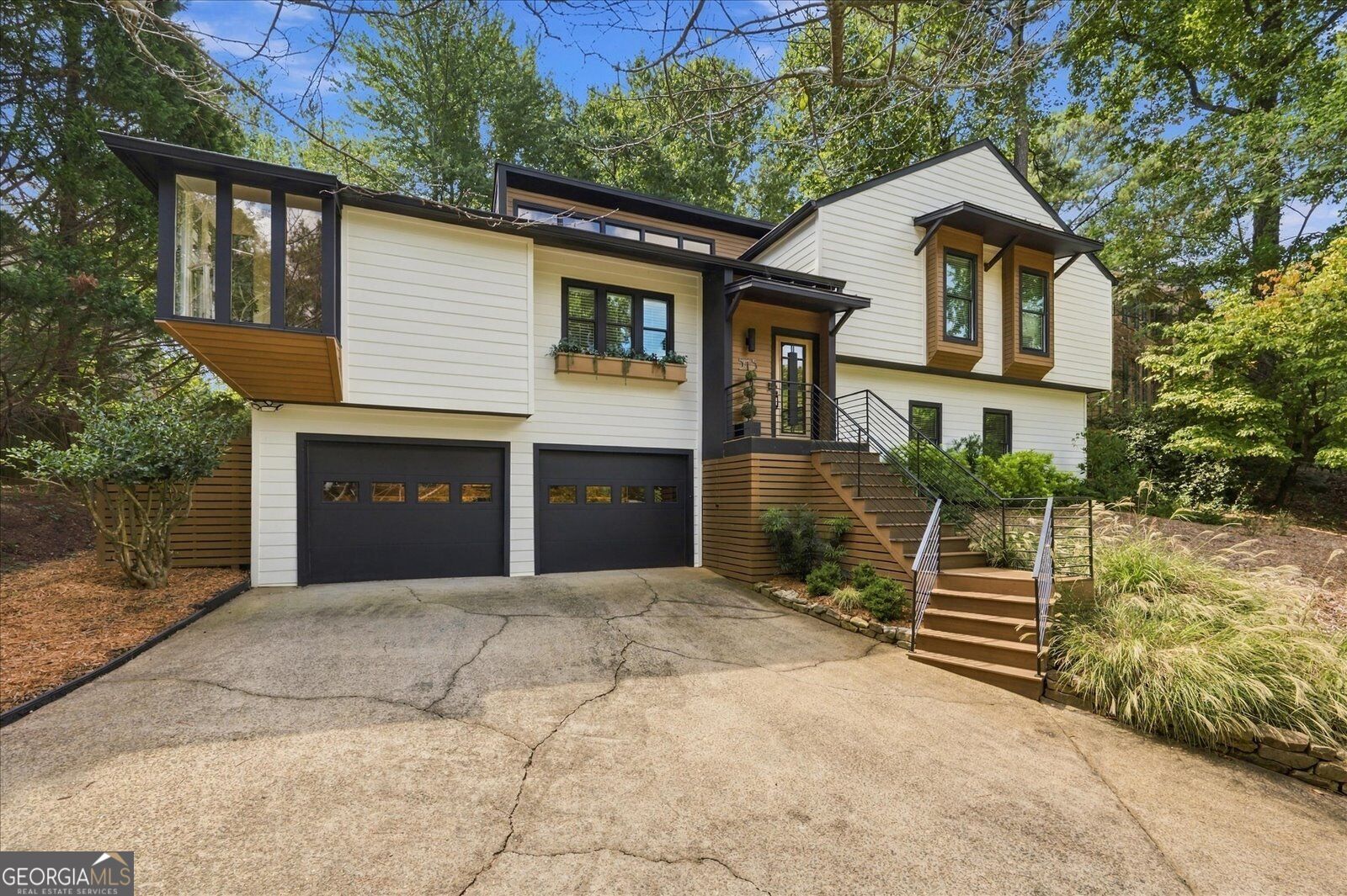 515 Silver Pine Trail