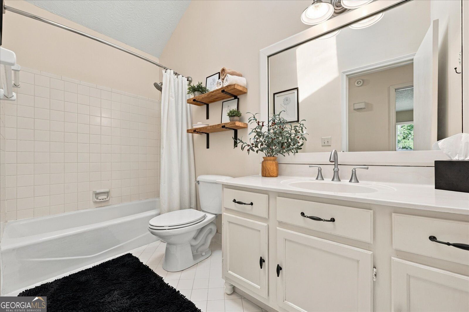 515 Silver Pine Trail Property Photo 43