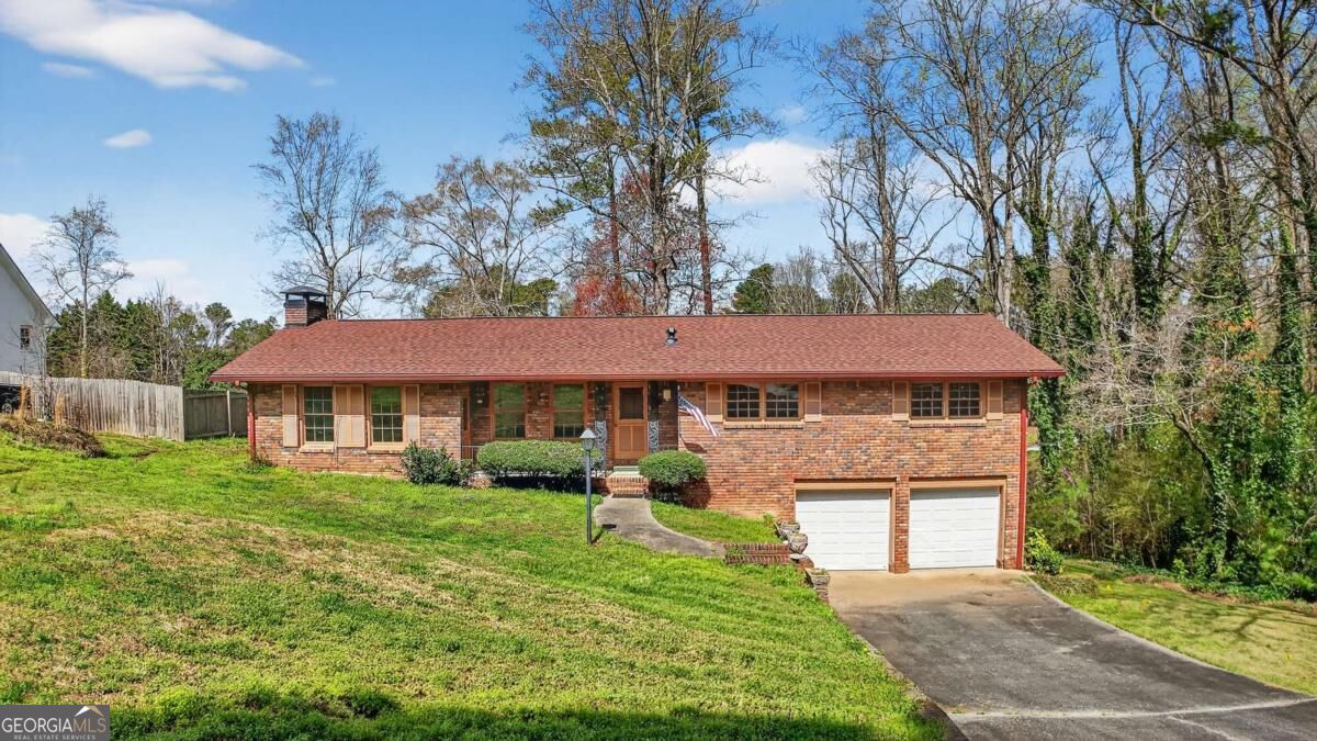 2569 Skylane Drive Property Photo 1
