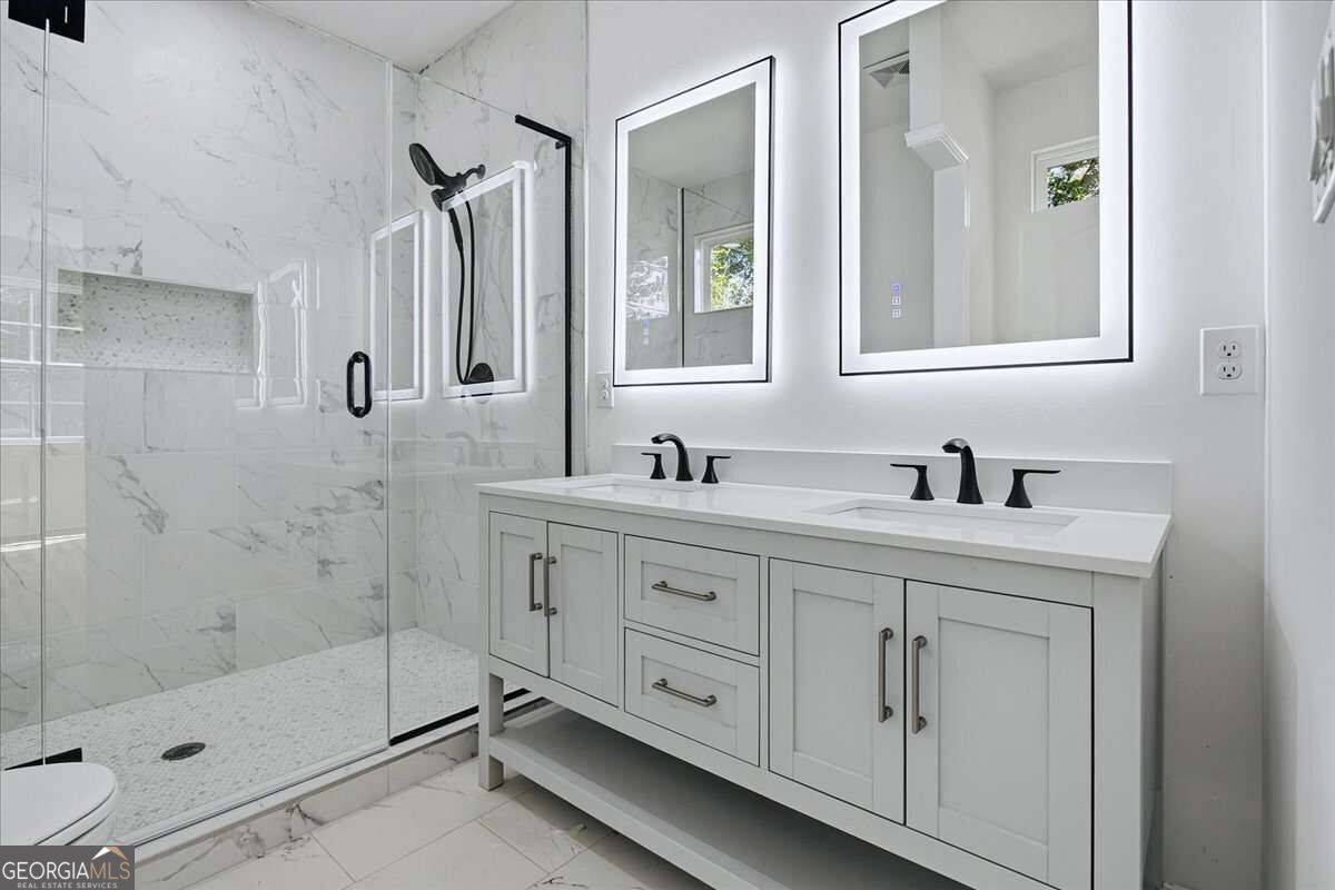 1314-a Dorsey Street Sw Property Photo 2