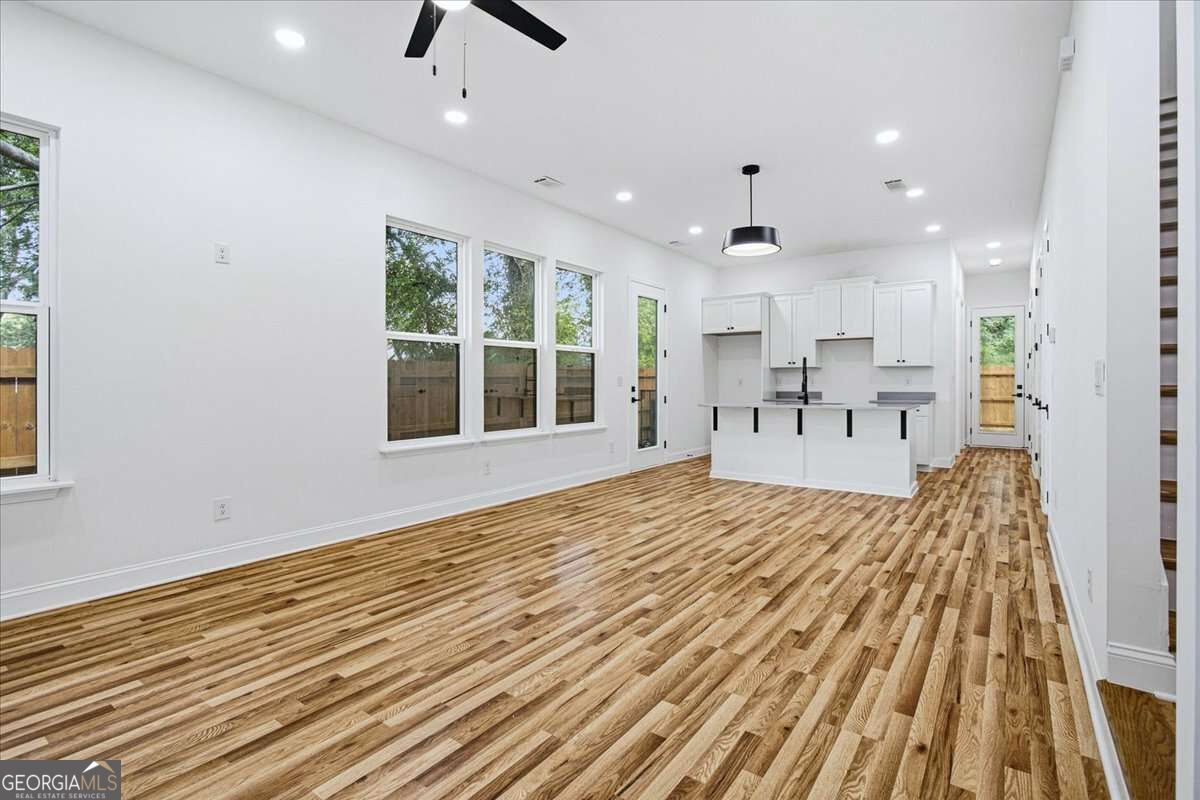 1314-a Dorsey Street Sw Property Photo 4
