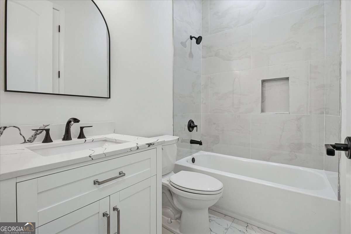 1314-a Dorsey Street Sw Property Photo 6