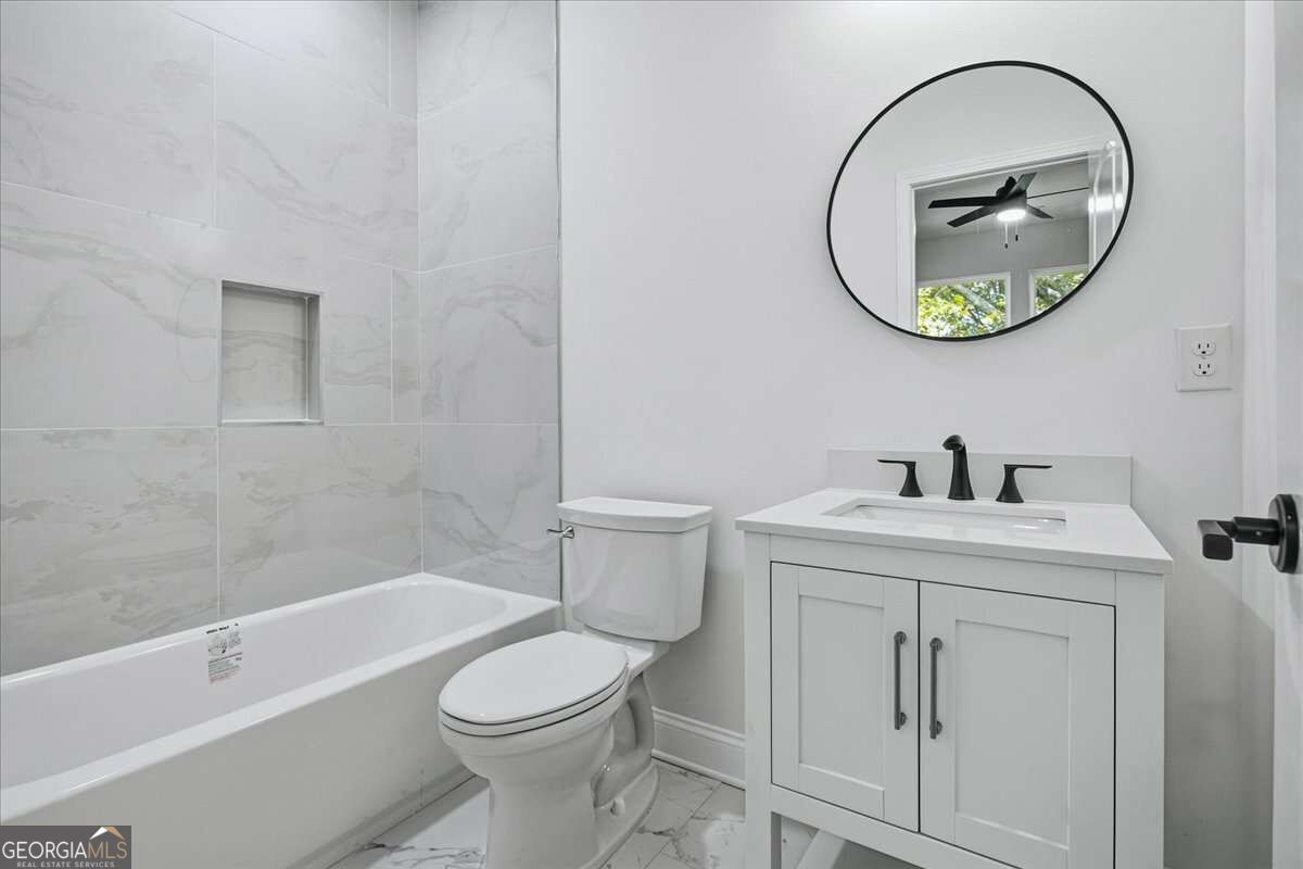 1314-a Dorsey Street Sw Property Photo 8