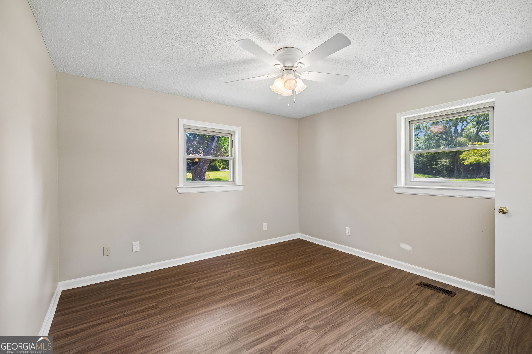 209 Curtis Road Property Photo 8
