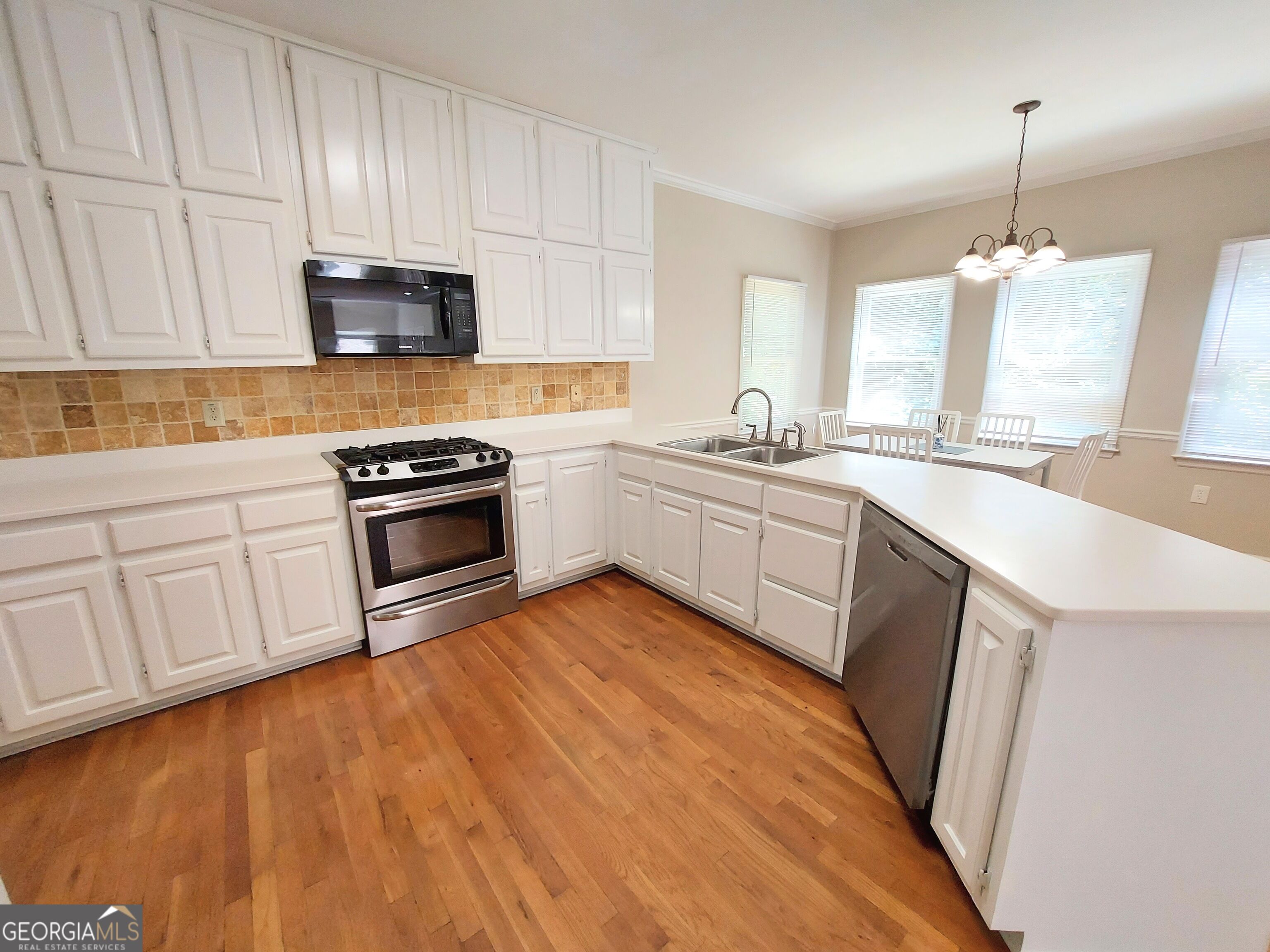 3188 Country Club Court Nw Property Photo 10
