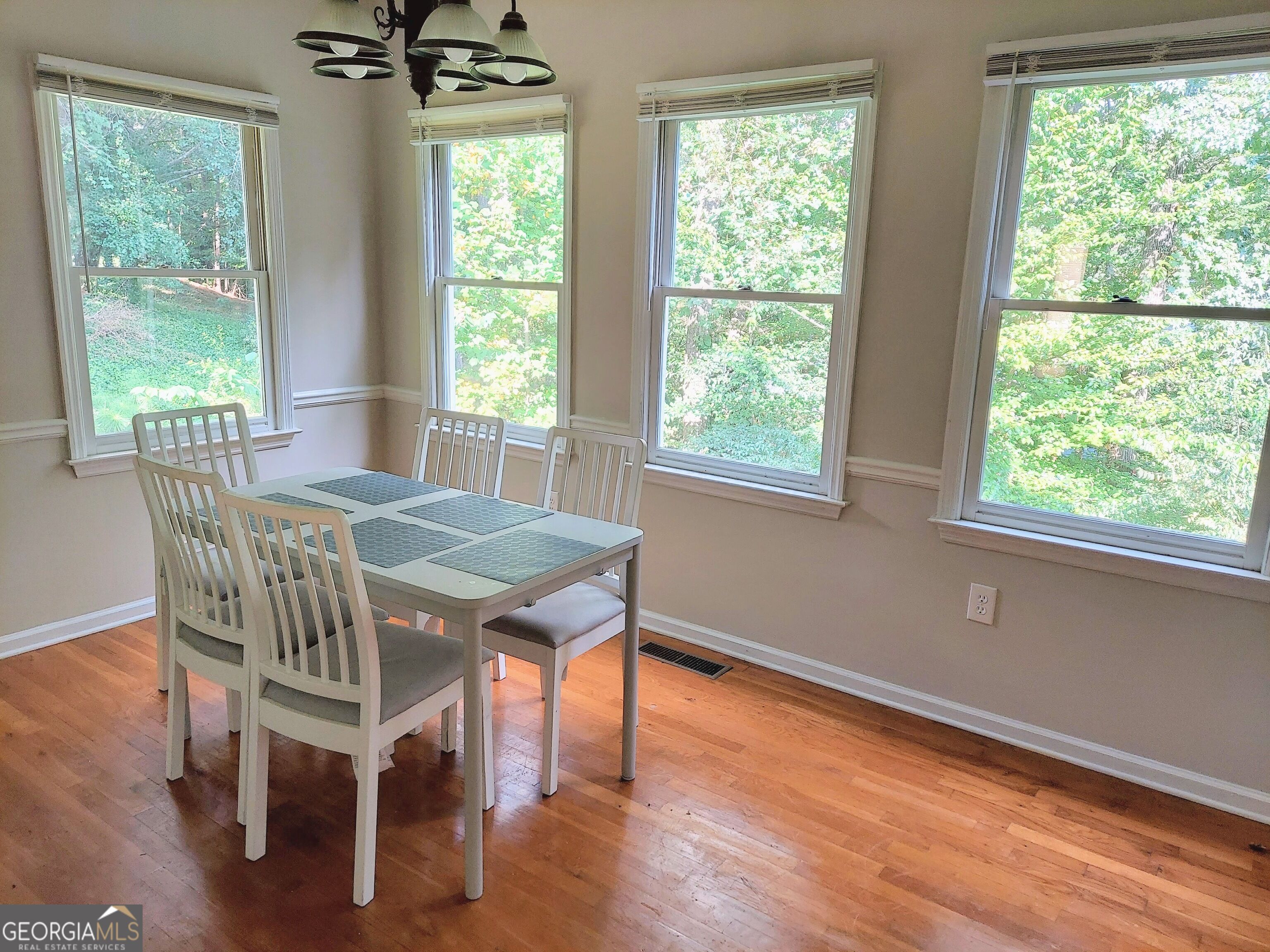 3188 Country Club Court Nw Property Photo 11