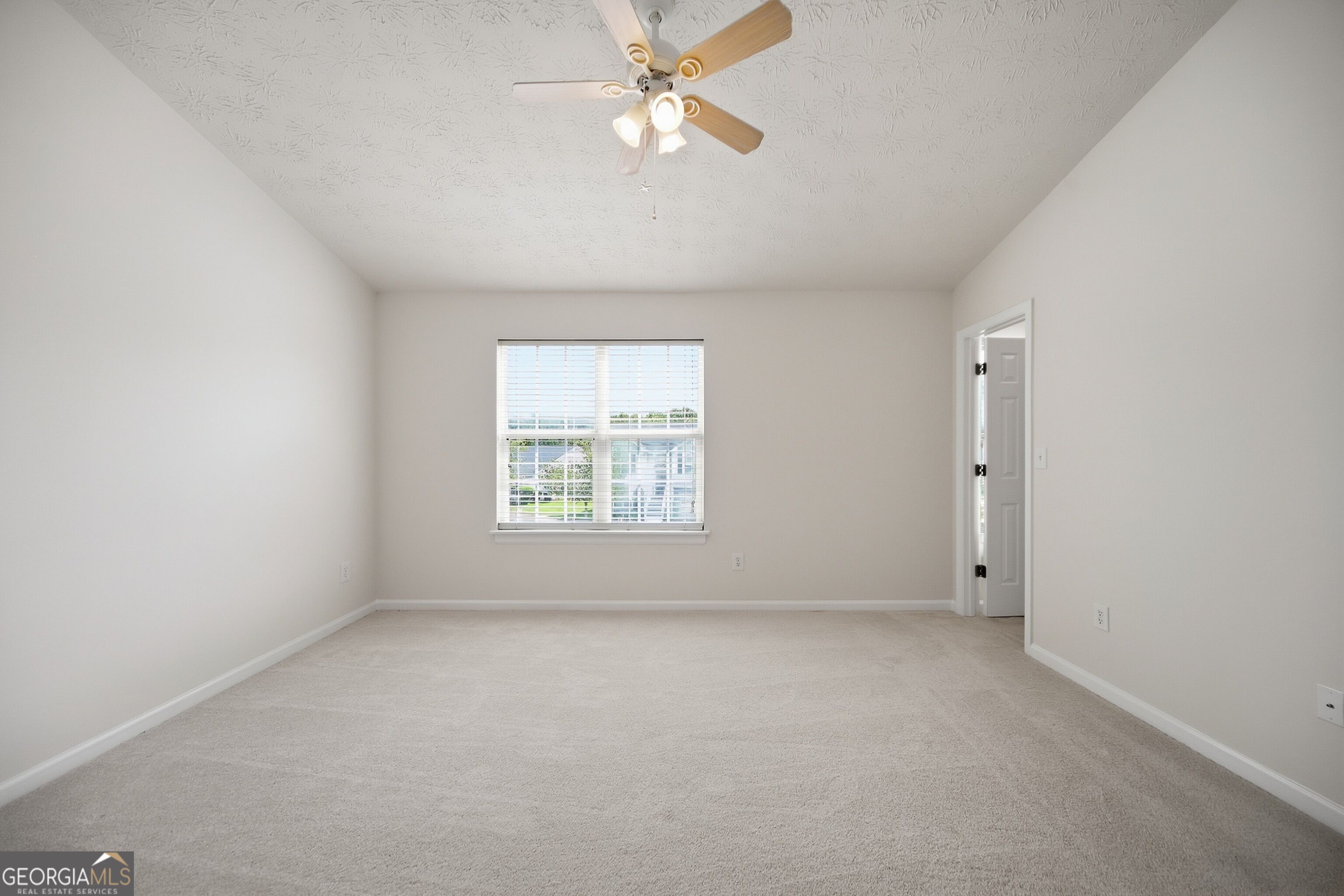 2479 Feathertree Lane Property Photo 10
