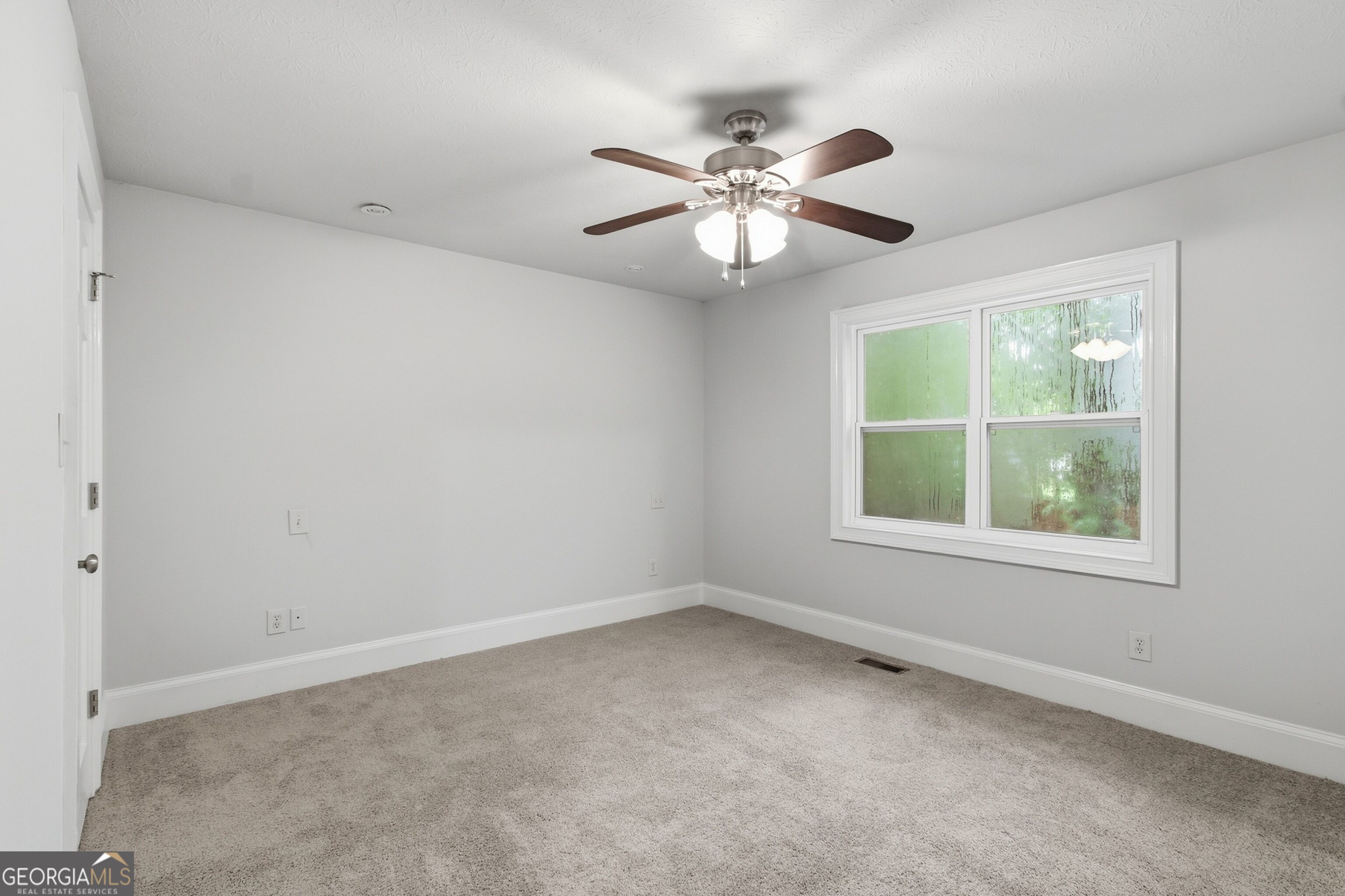 3240 Valley View Street Property Photo 16