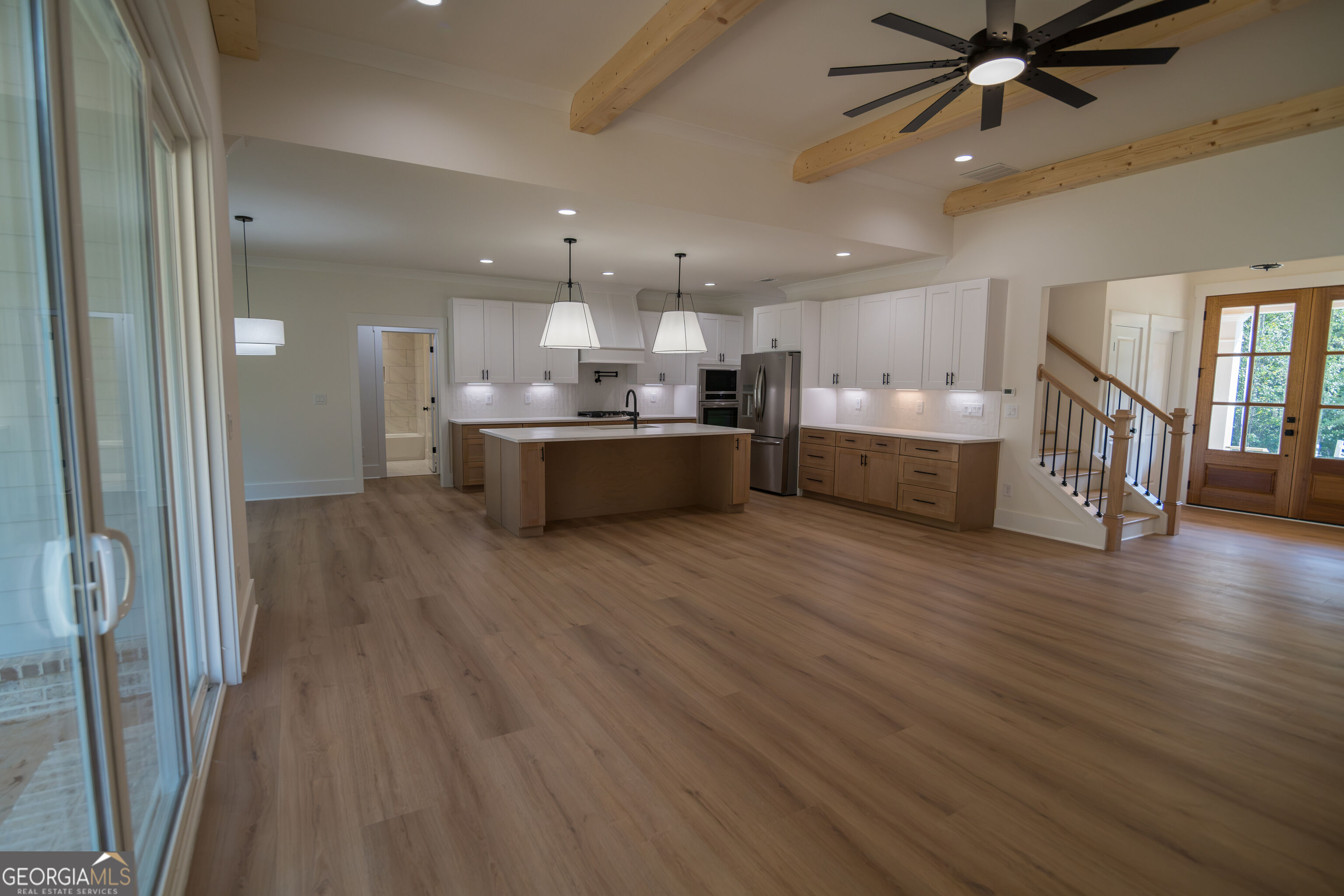 5855 Canterbury Way Property Photo 10
