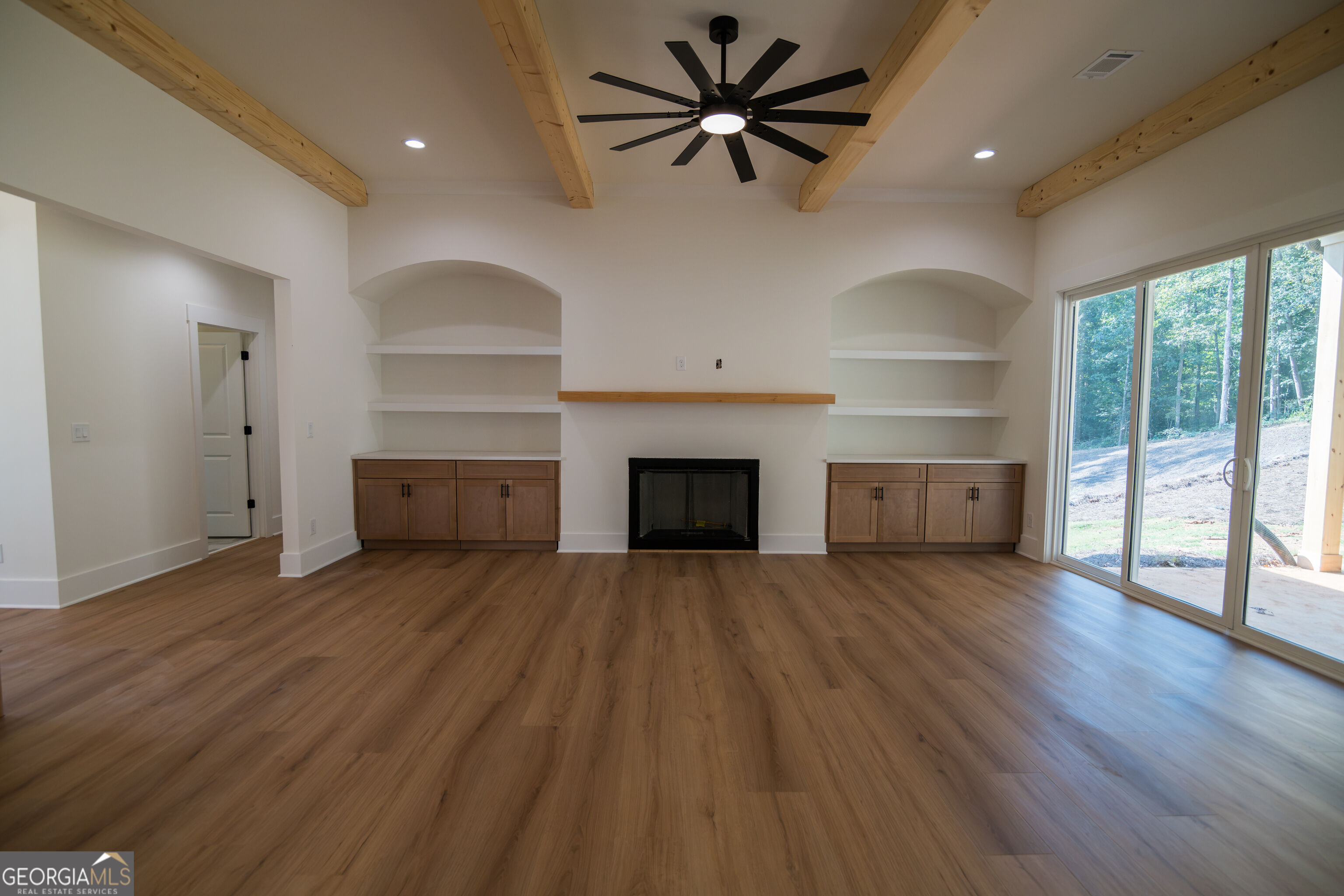 5855 Canterbury Way Property Photo 11