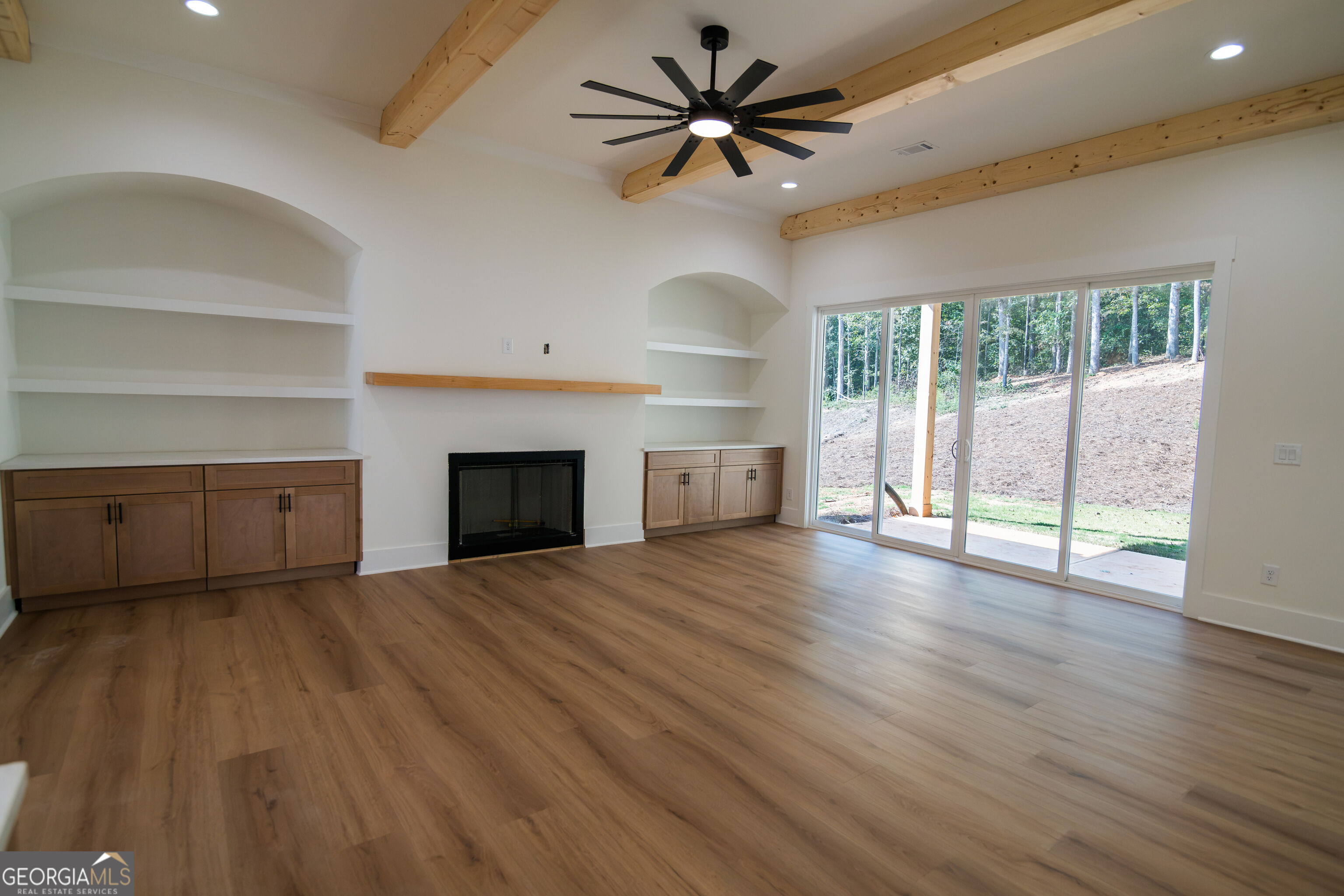 5855 Canterbury Way Property Photo 12