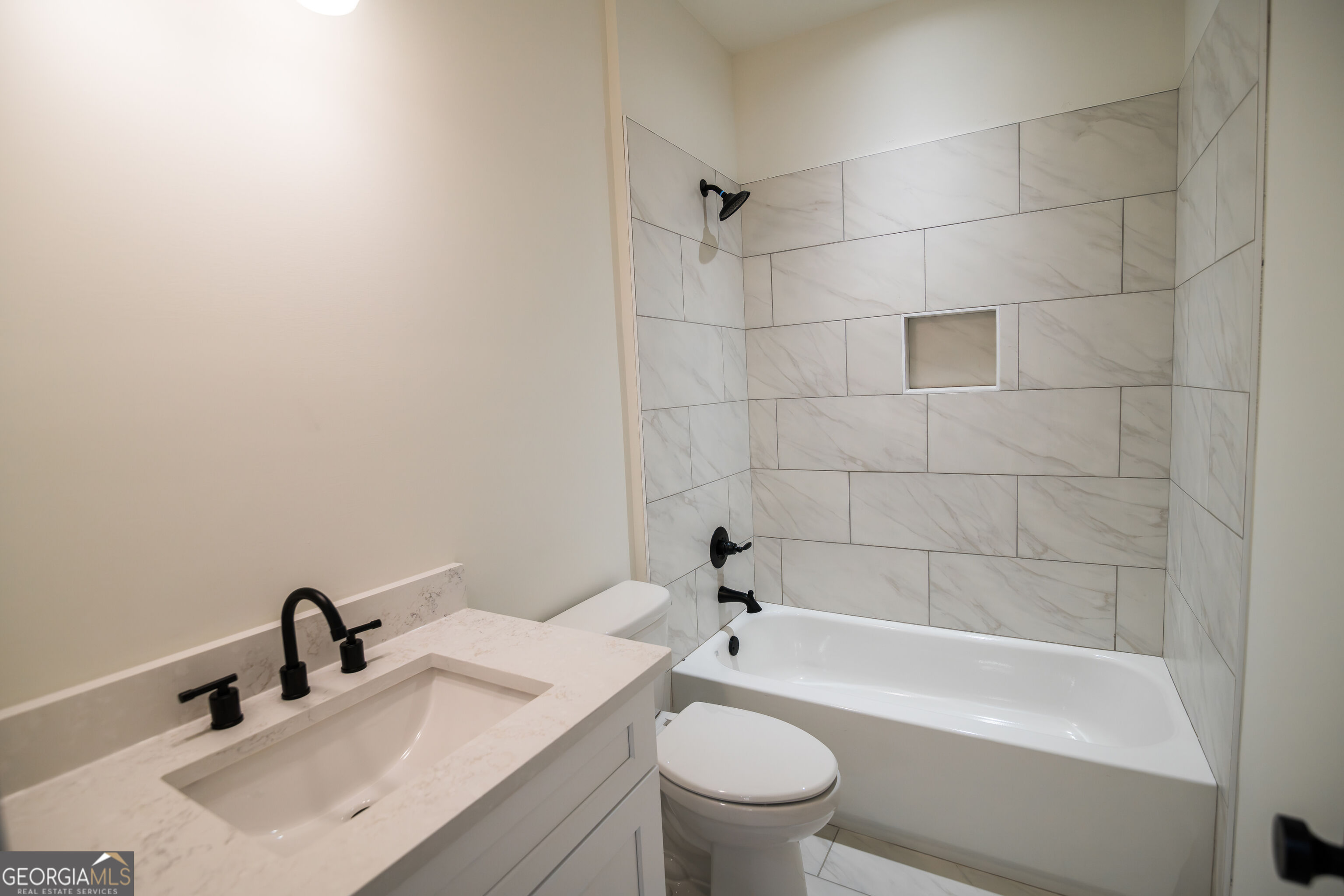 5855 Canterbury Way Property Photo 27