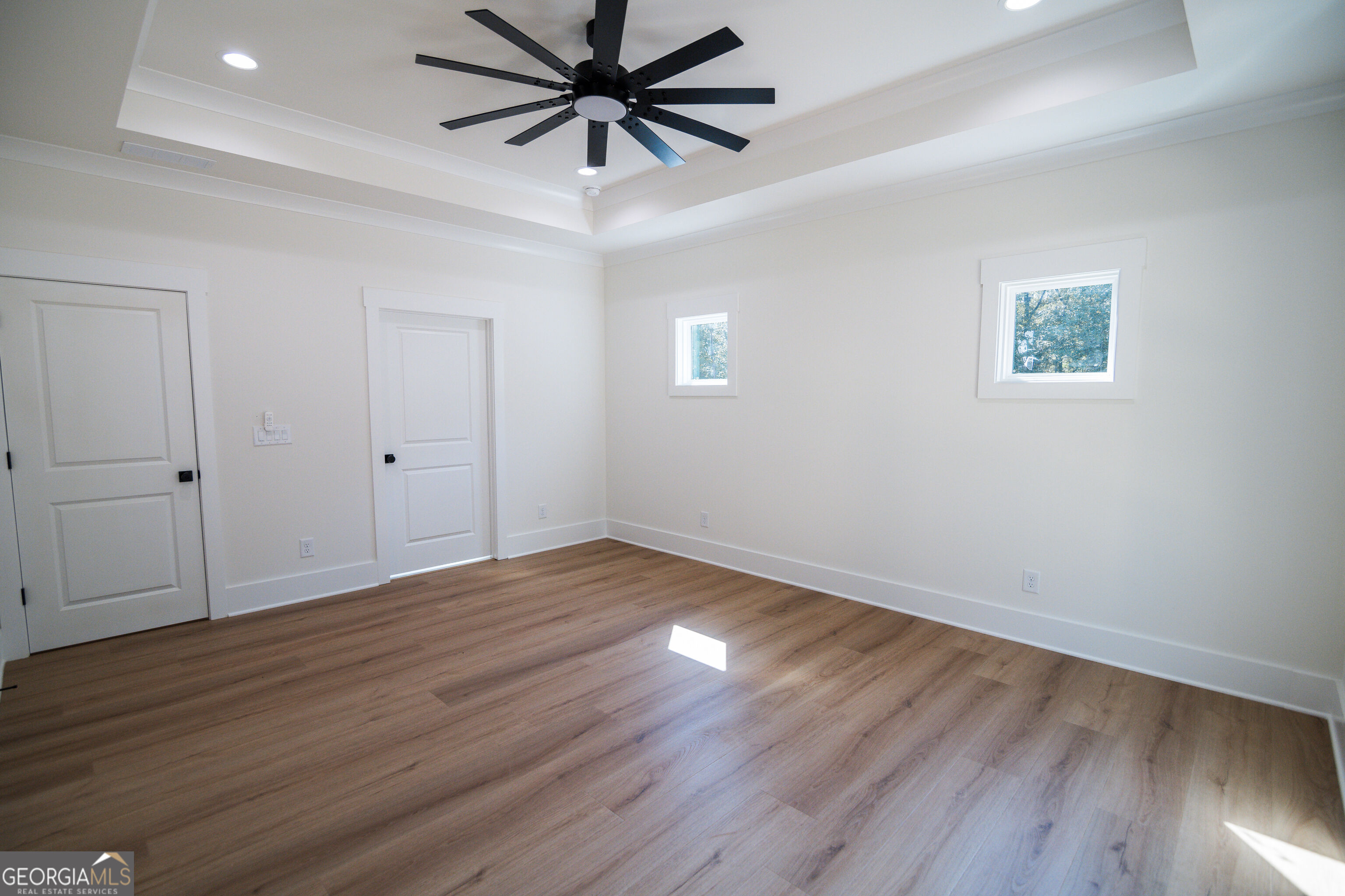 5855 Canterbury Way Property Photo 34