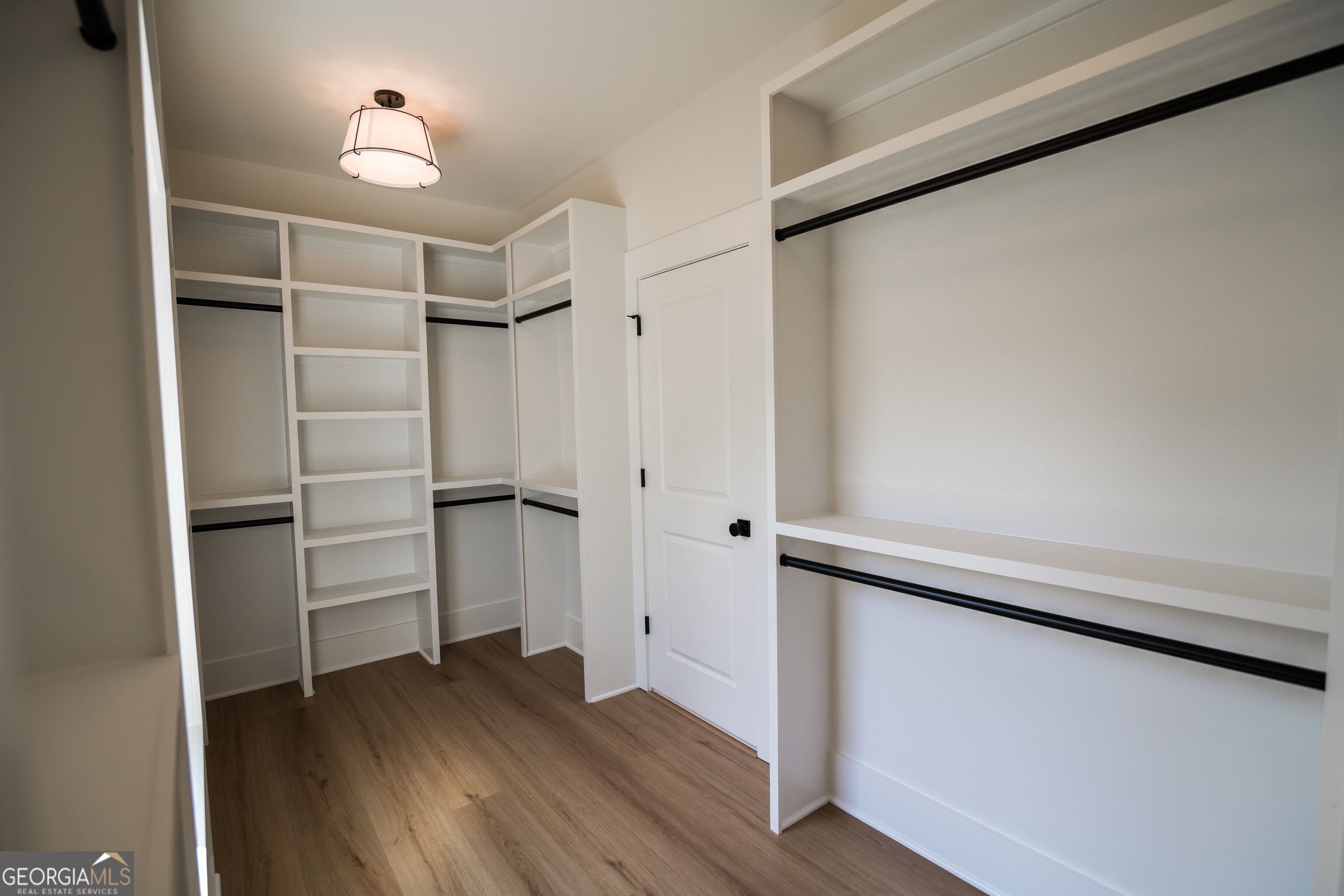 5855 Canterbury Way Property Photo 40
