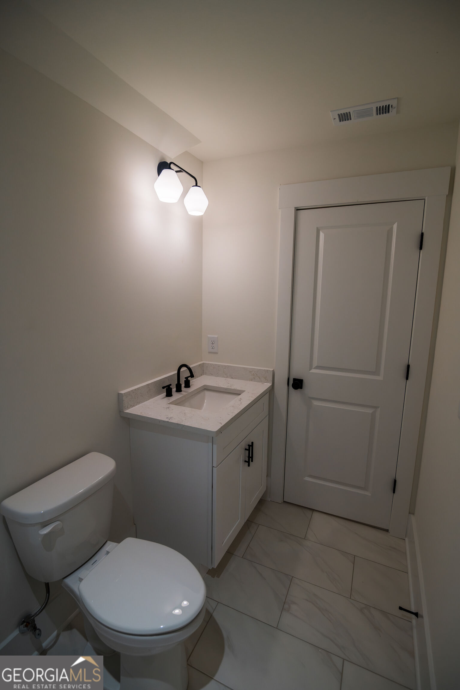 5855 Canterbury Way Property Photo 47