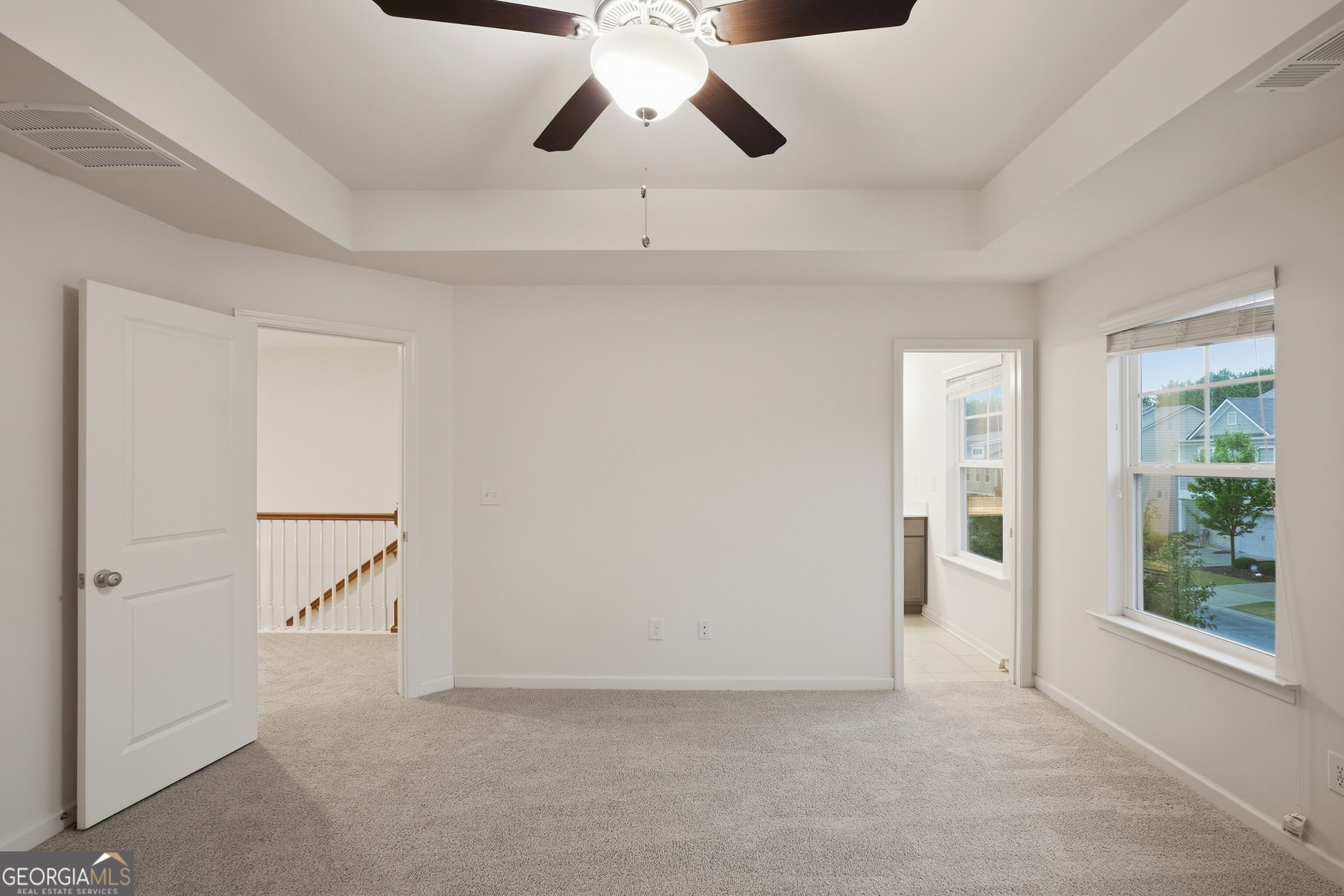 5267 Mill Way Property Photo 4
